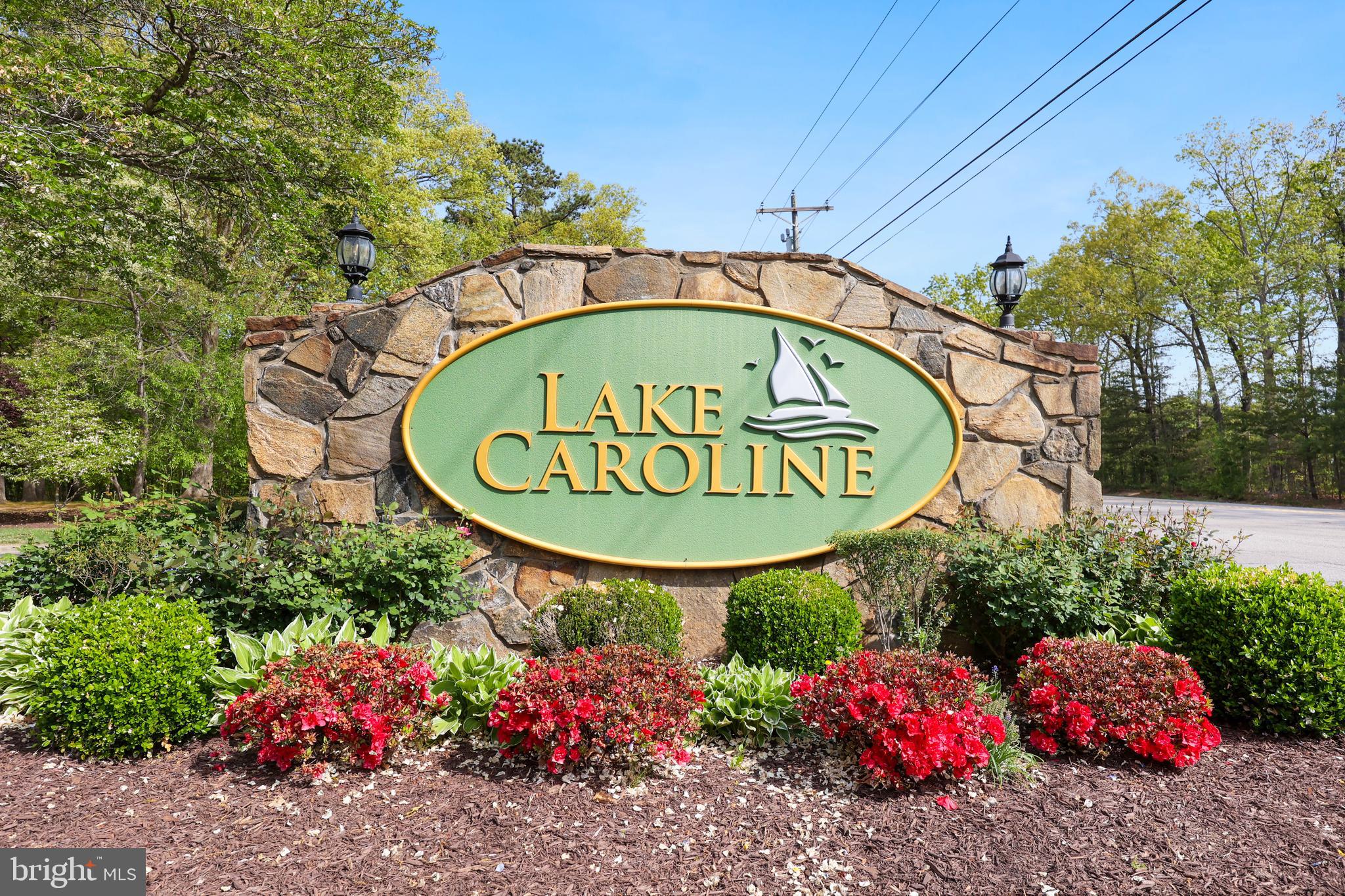 LAKE CAROLINE - Residential