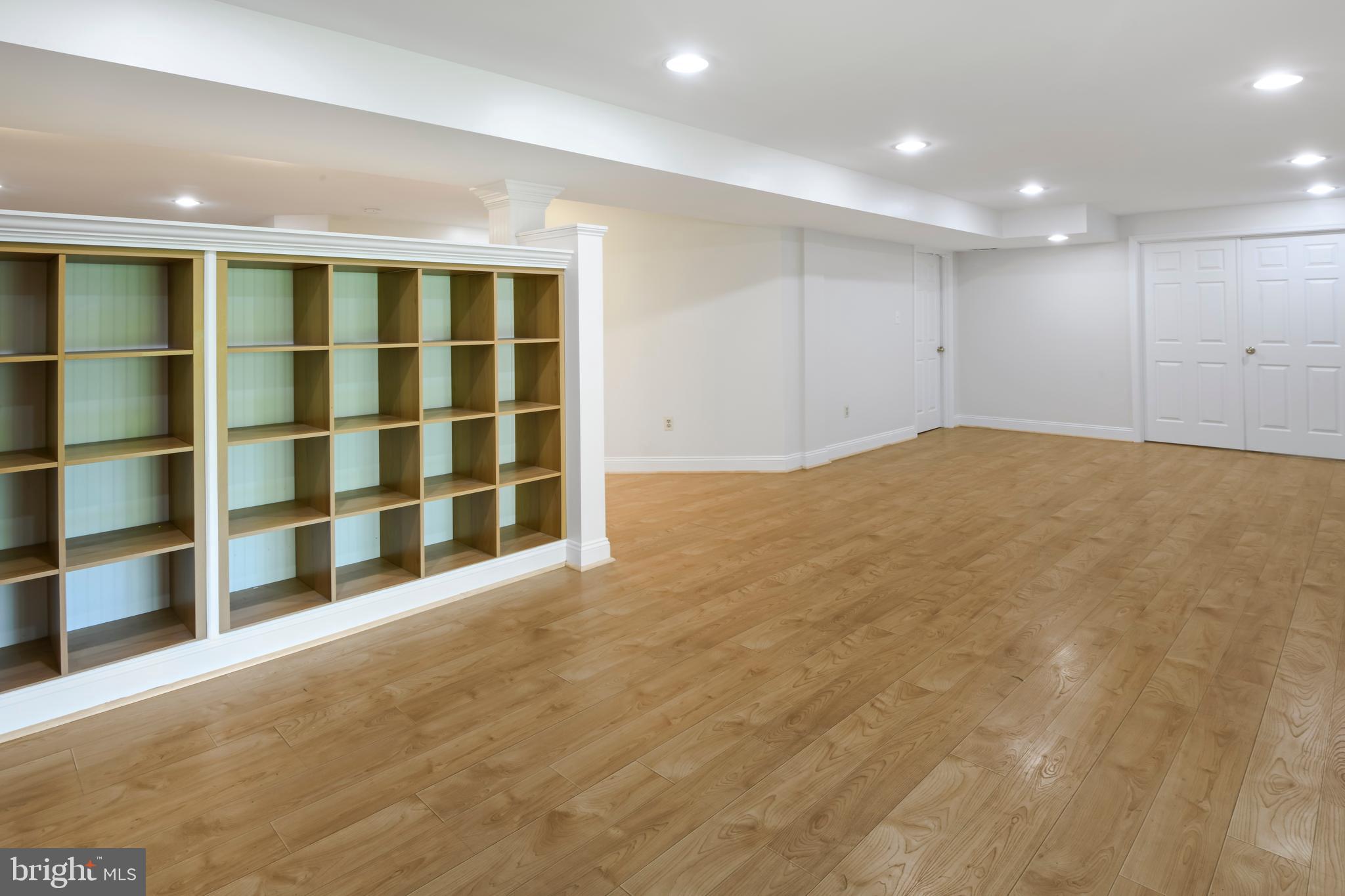 VILLAGES OF URBANA - Residential