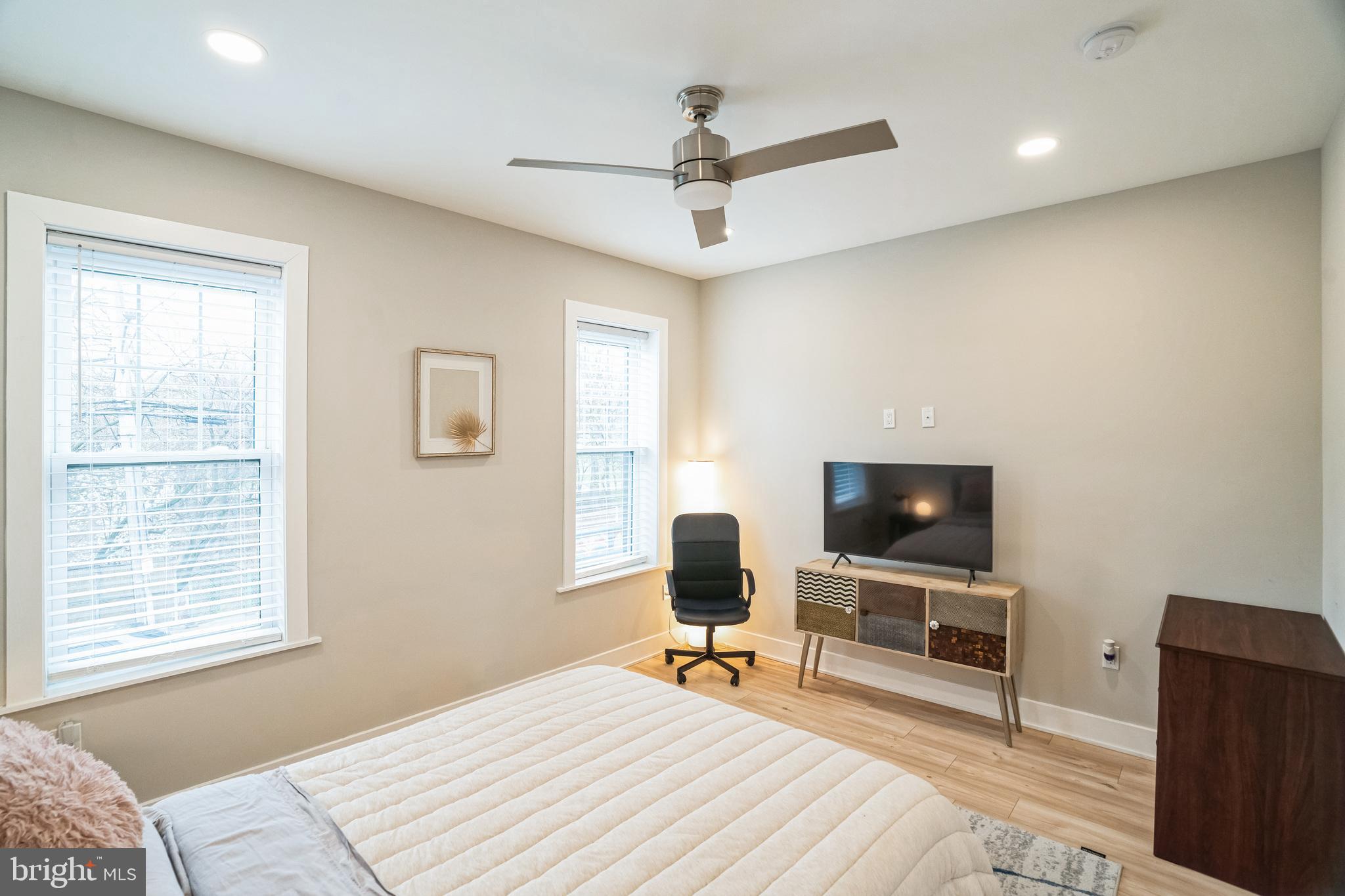 FAIRMOUNT - Residential