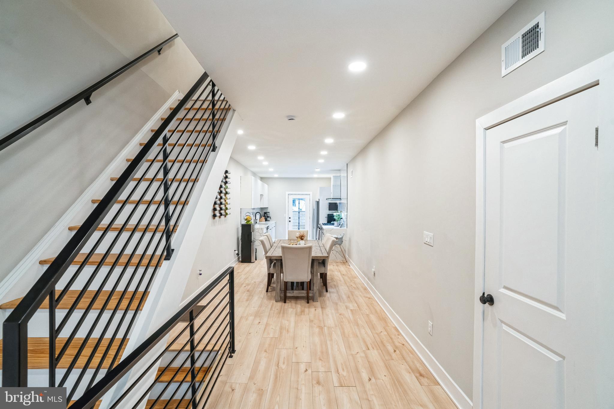 FAIRMOUNT - Residential