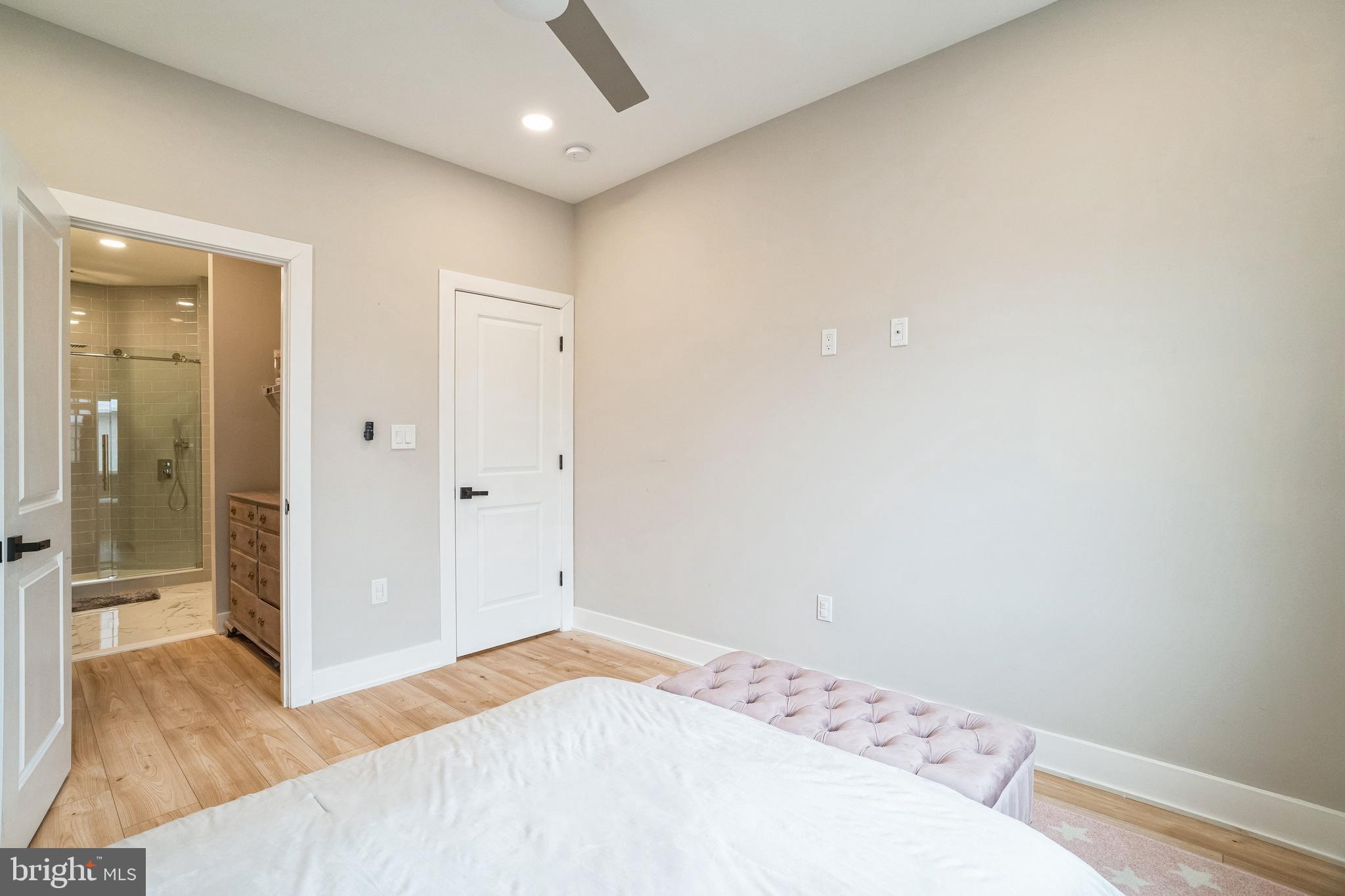 FAIRMOUNT - Residential