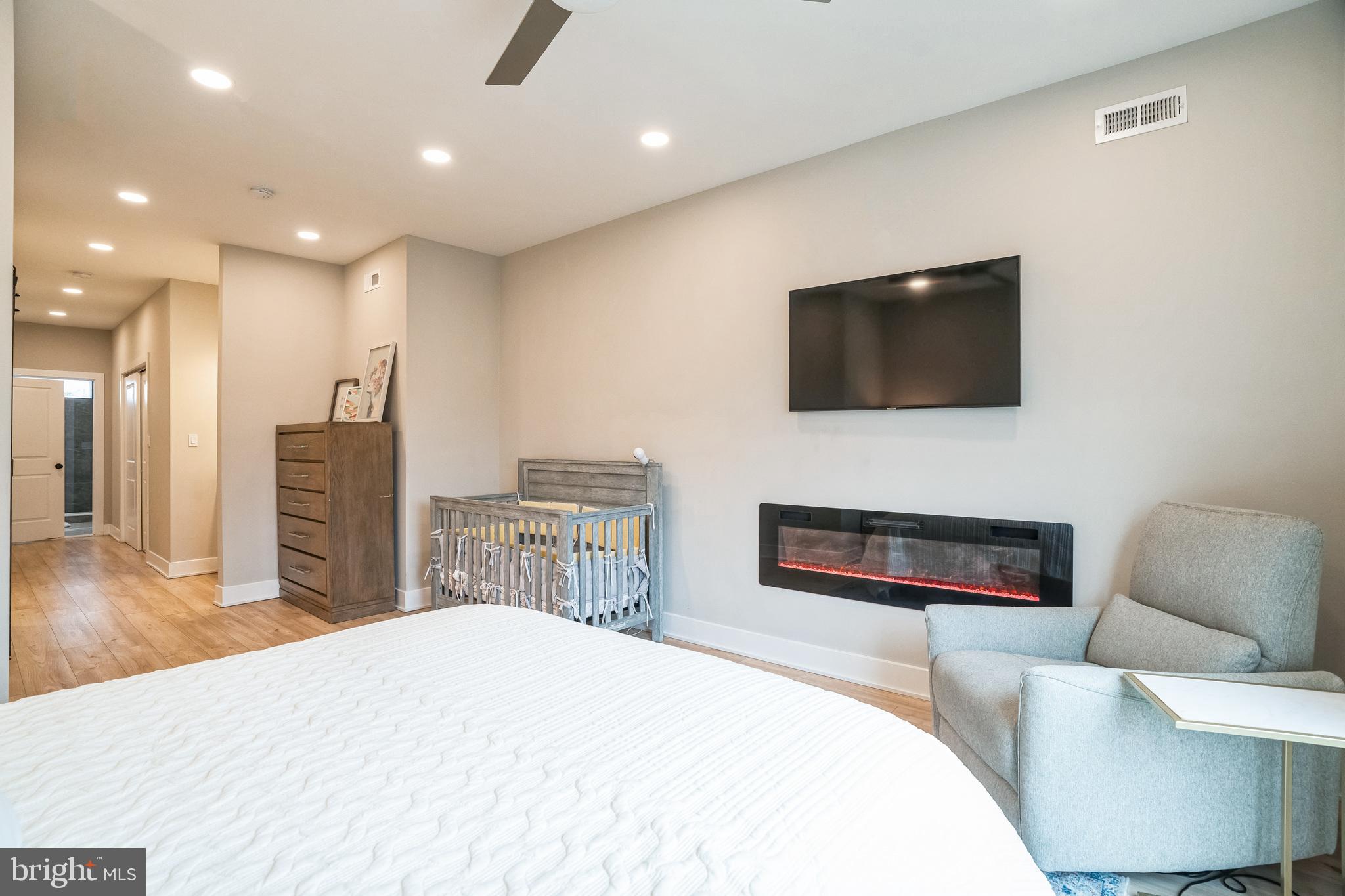 FAIRMOUNT - Residential