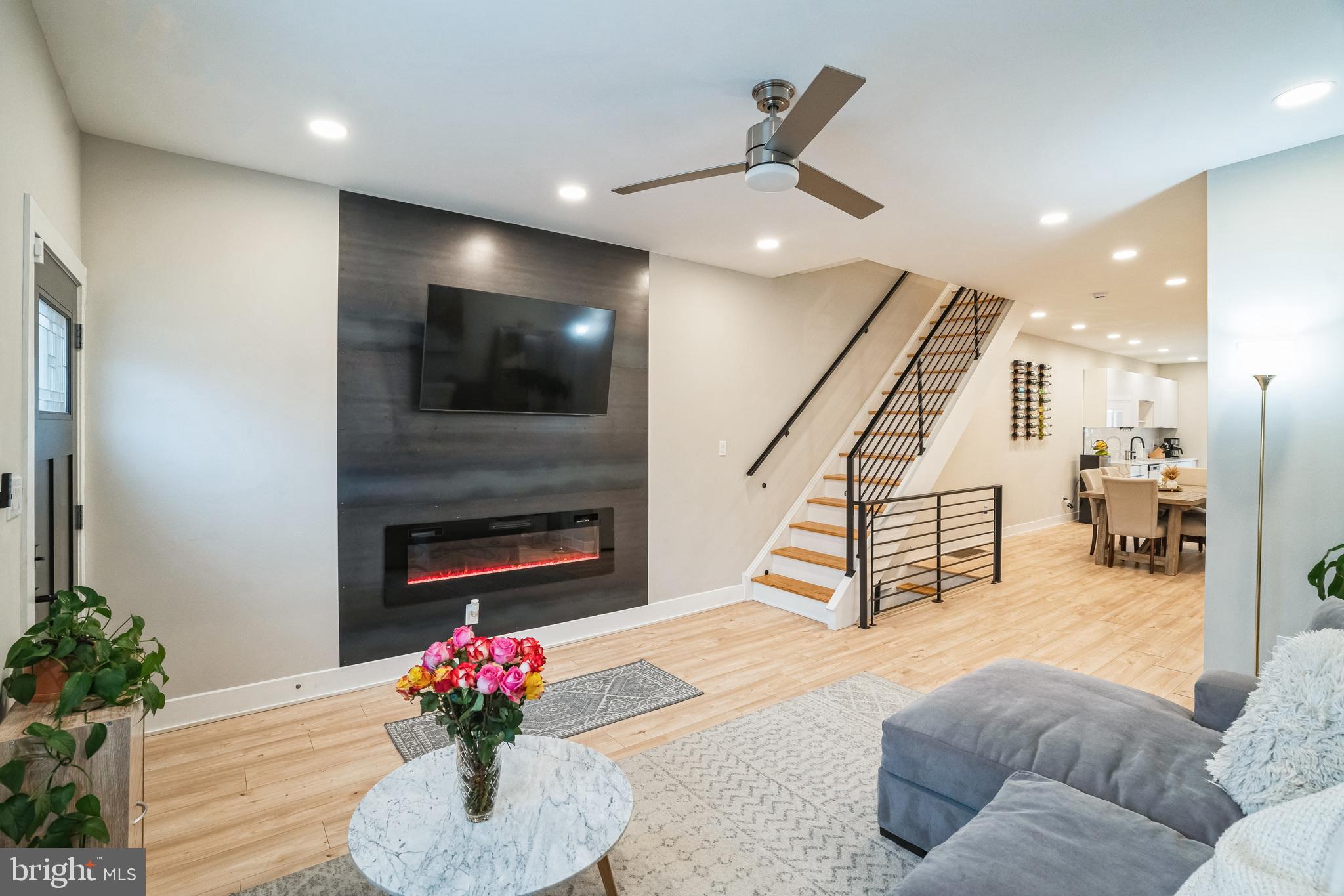 FAIRMOUNT - Residential