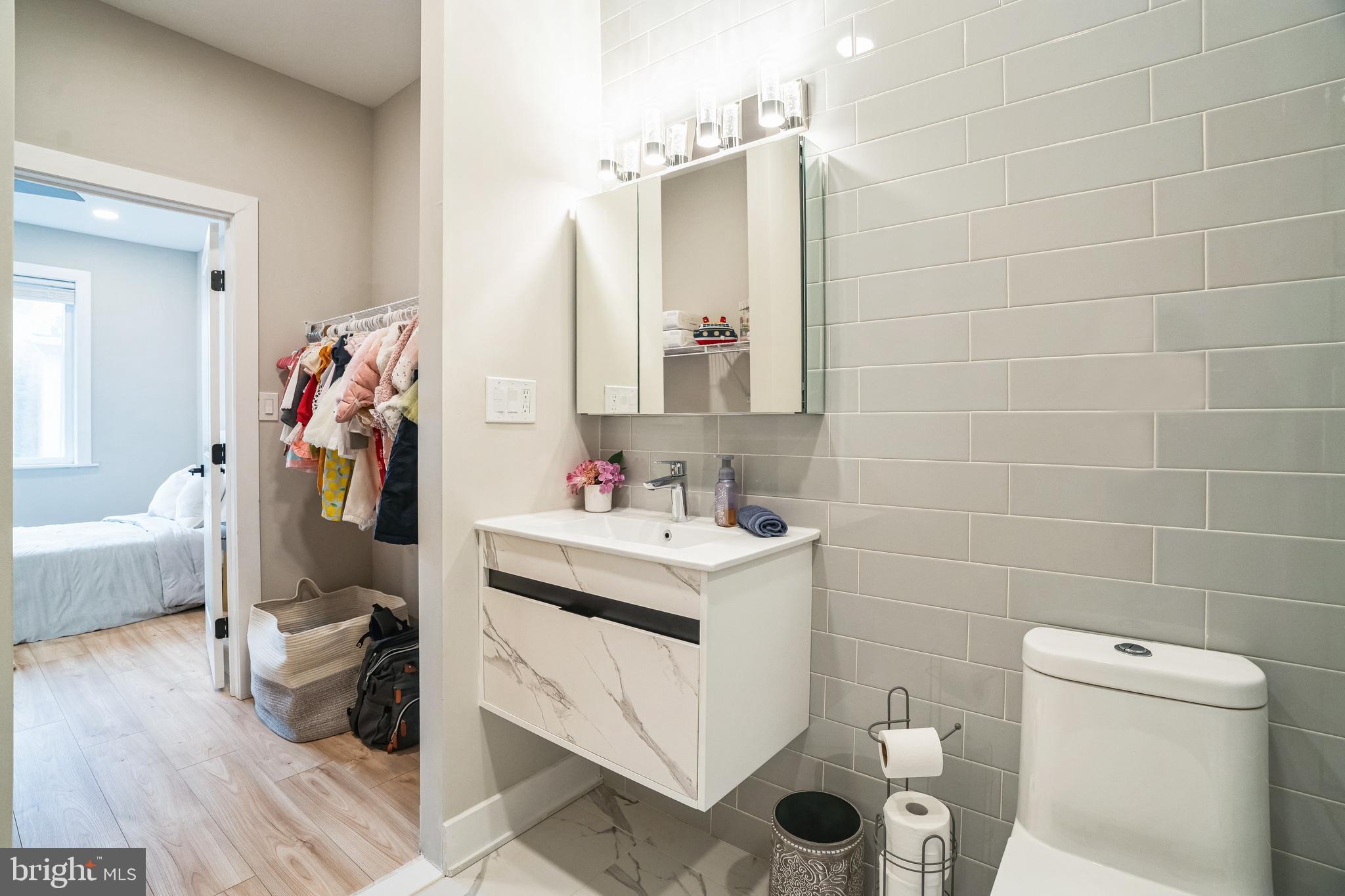 FAIRMOUNT - Residential