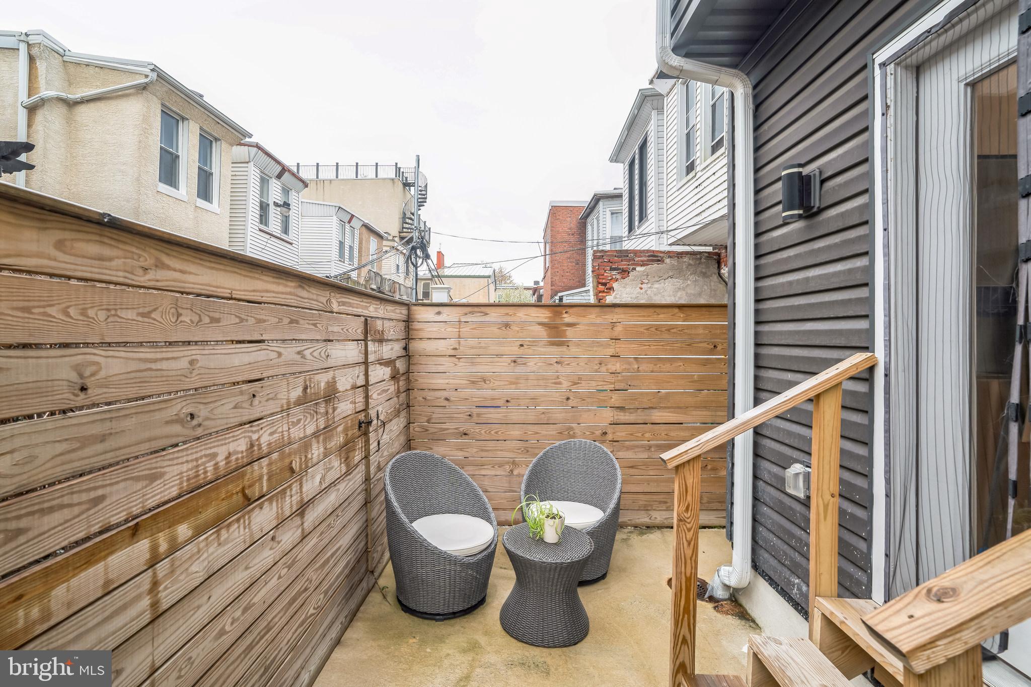 FAIRMOUNT - Residential