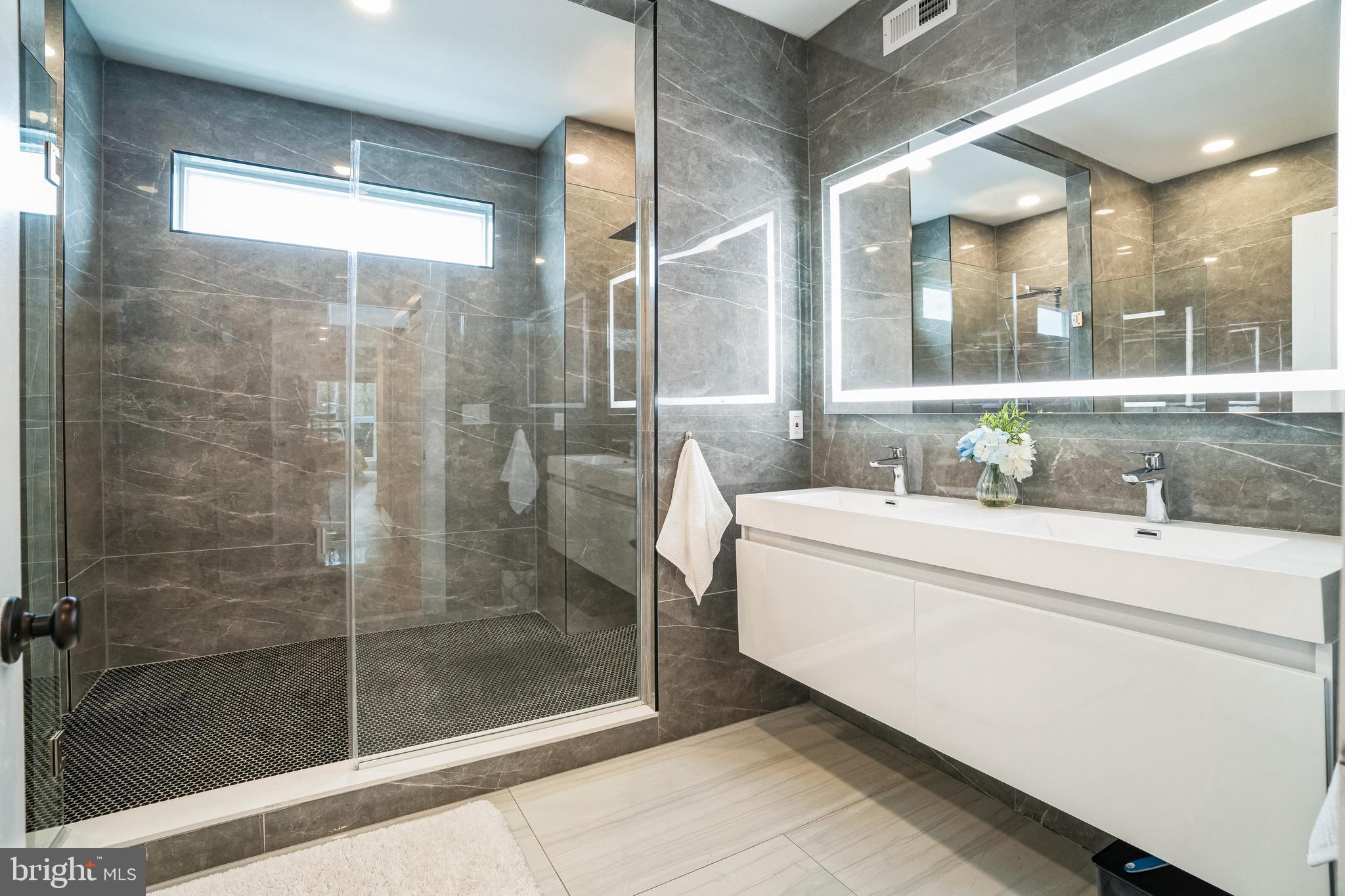 FAIRMOUNT - Residential