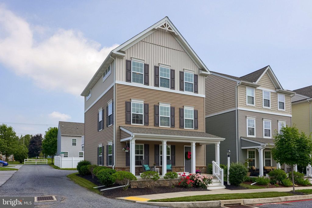 Photo of 2201 Hampshire Avenue, LANCASTER, PA 17601 (MLS # PALA2090234)