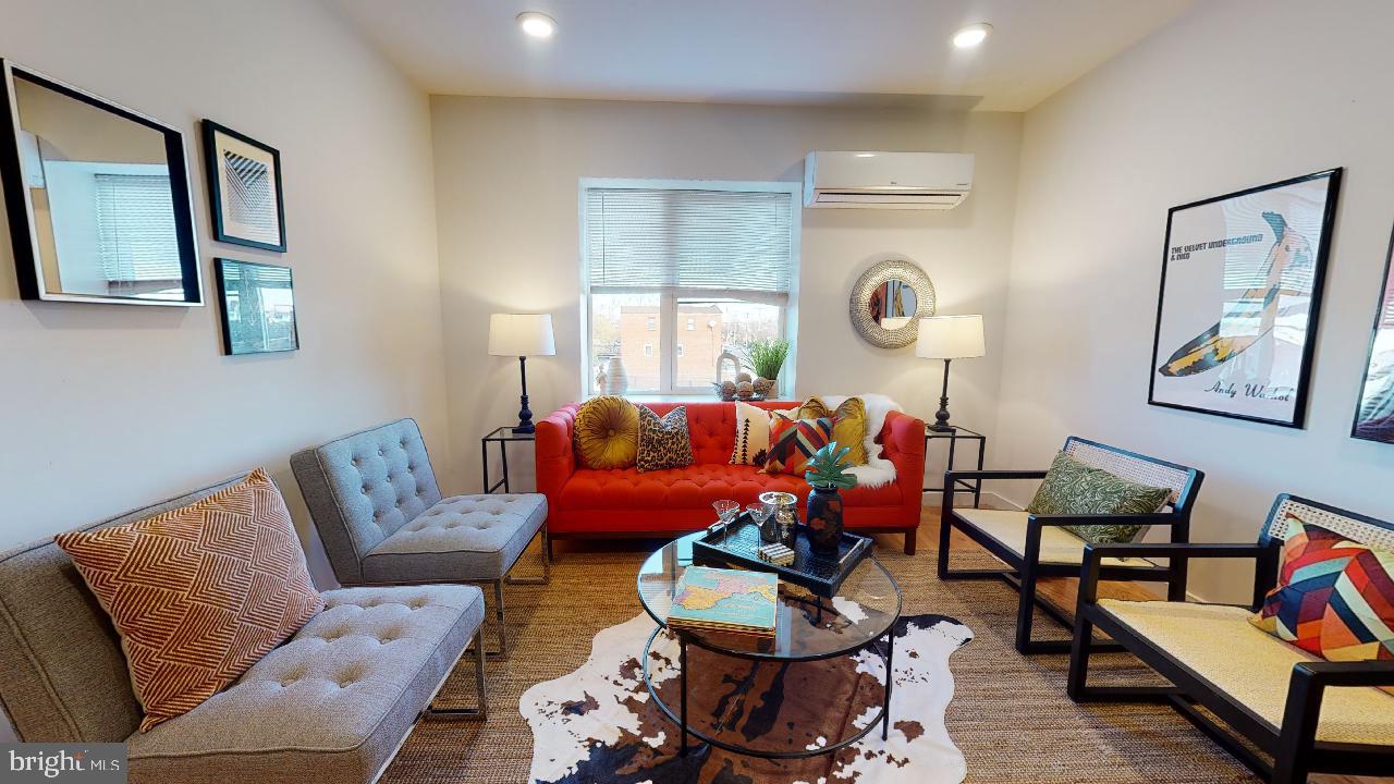 PORT RICHMOND - Residential Lease