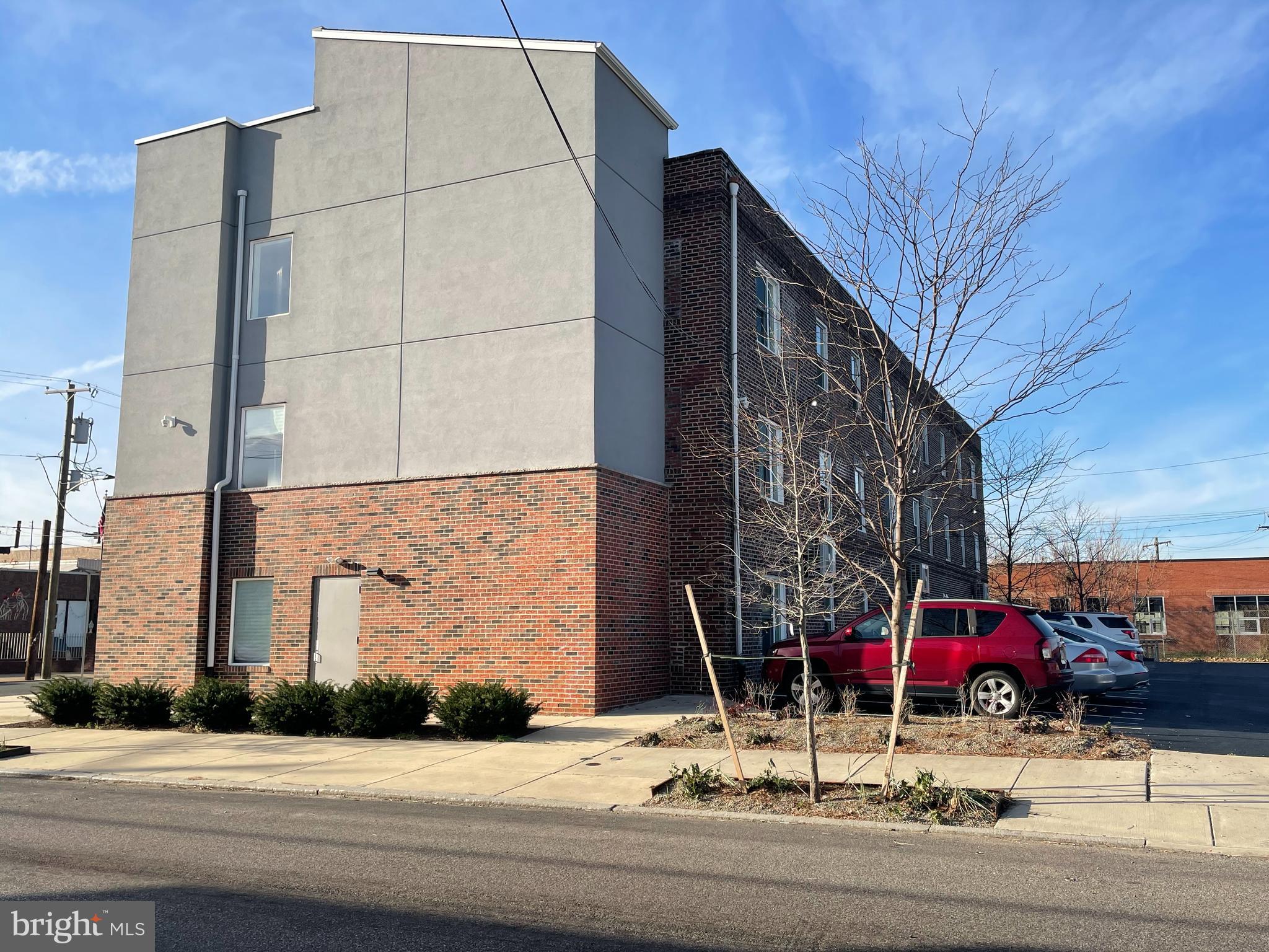 PORT RICHMOND - Residential Lease