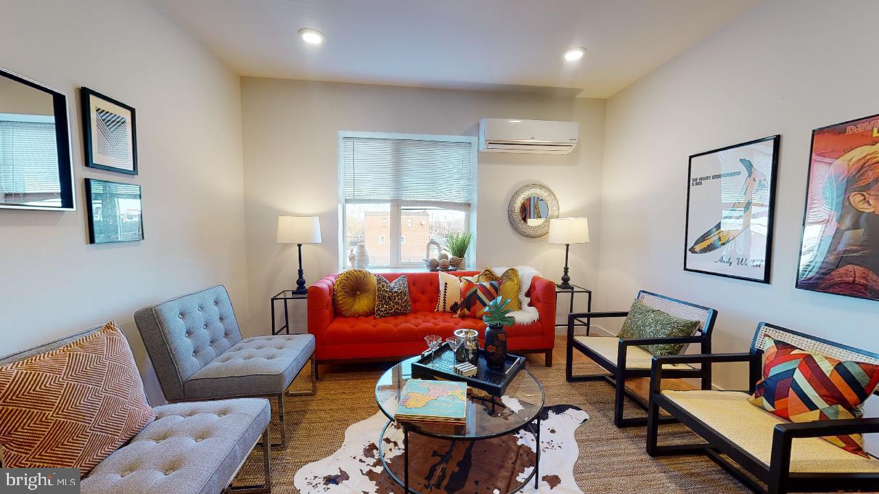 PORT RICHMOND - Residential Lease