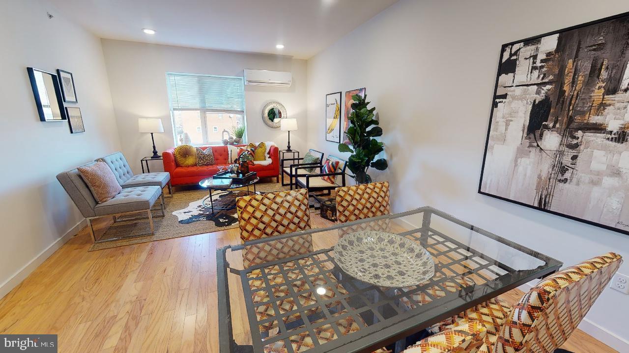 PORT RICHMOND - Residential Lease