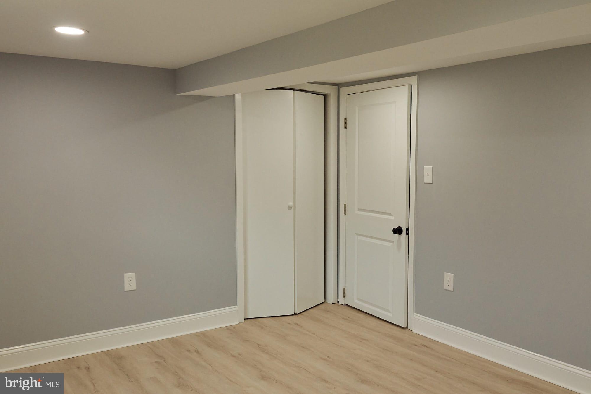 ROLAND TERRACE - Residential