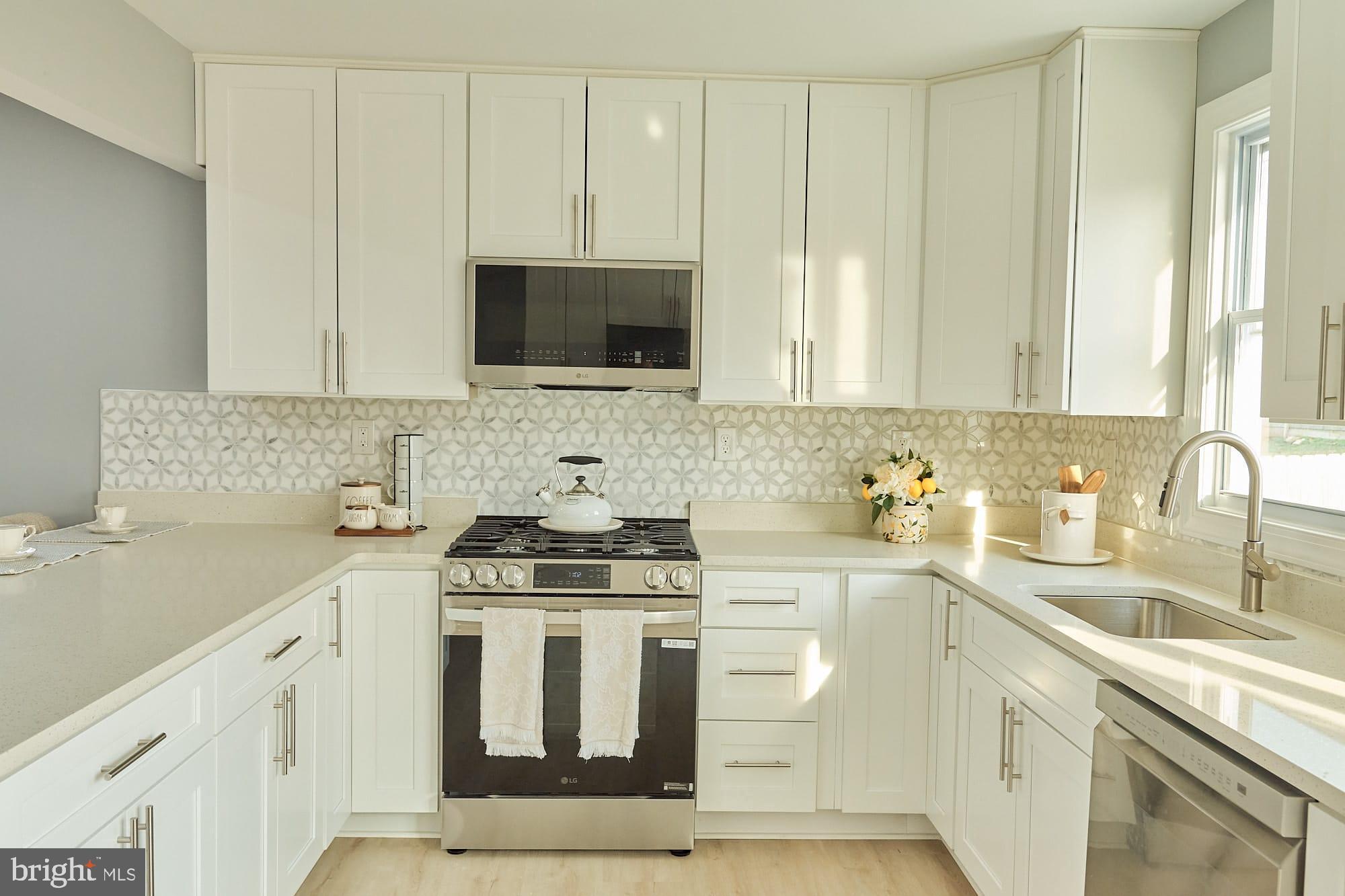 ROLAND TERRACE - Residential