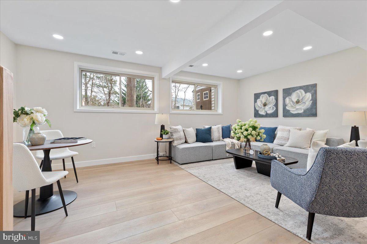 SUGARLAND RUN - Residential