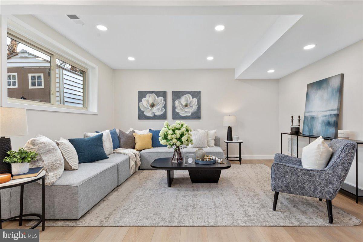 SUGARLAND RUN - Residential