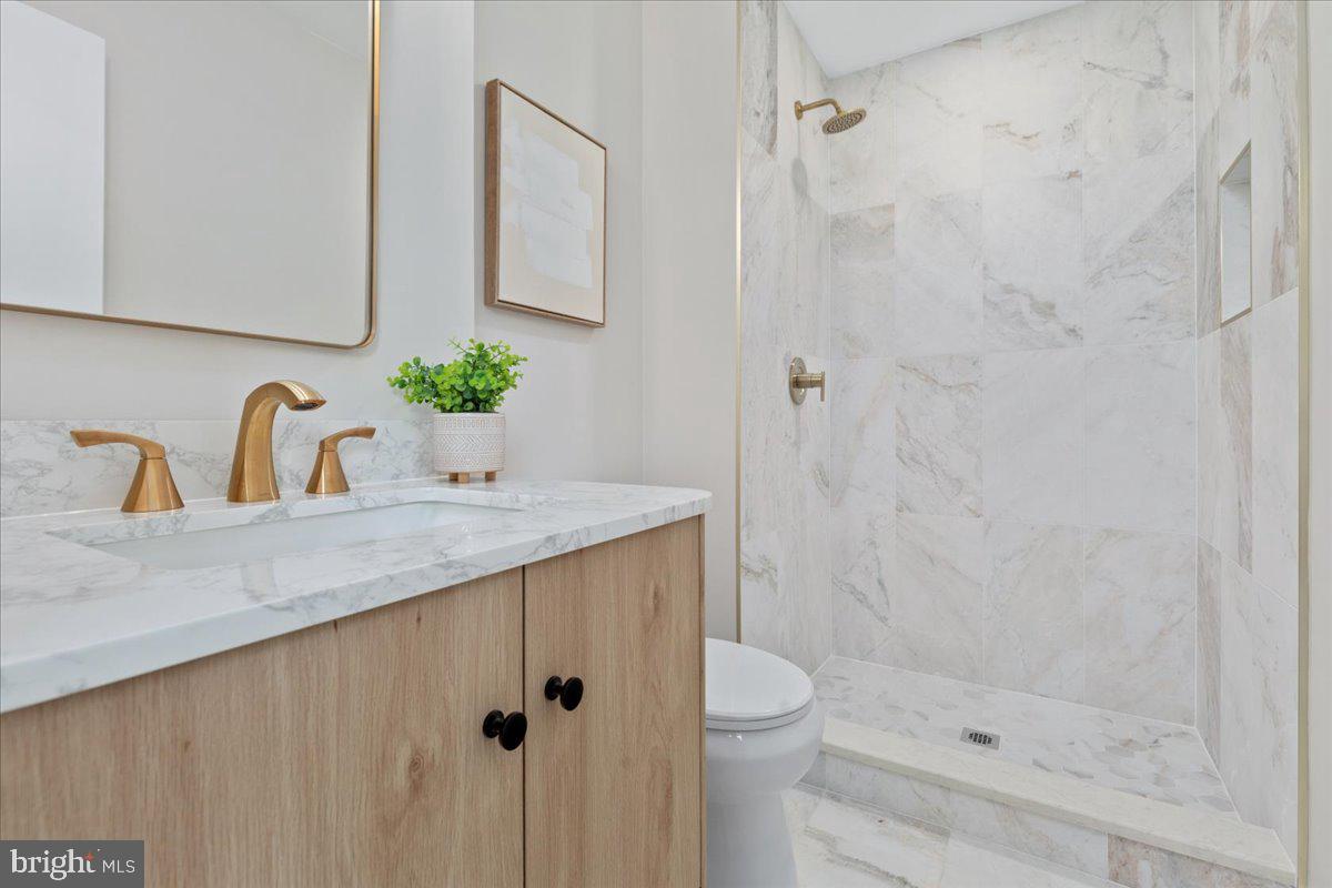 SUGARLAND RUN - Residential