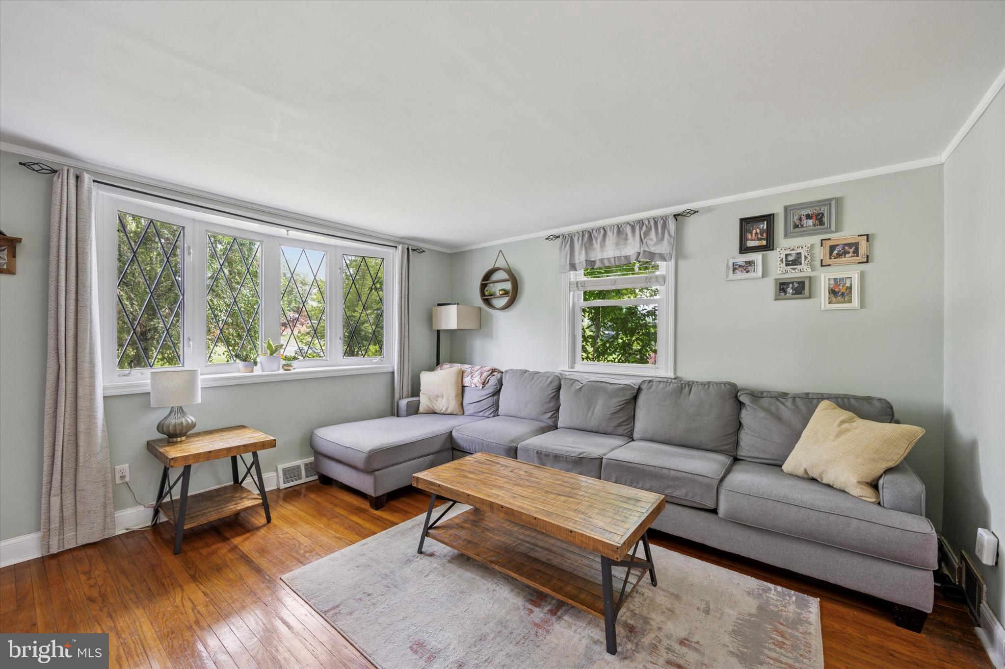 MORELAND MANOR - Residential