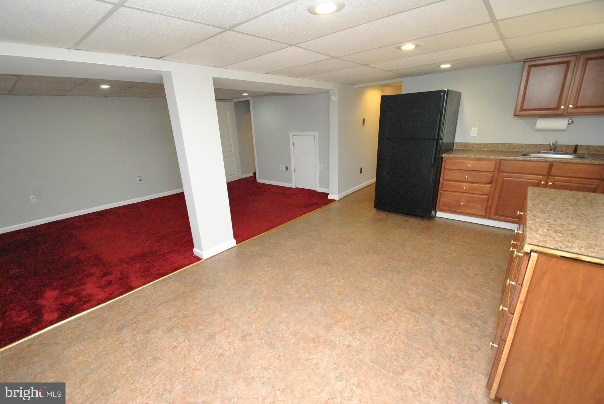 FERNGLEN MANOR - Residential