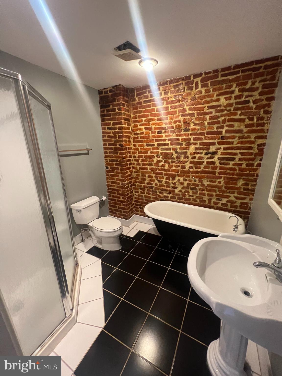 FEDERAL HILL HISTORIC DISTRICT - Residential Lease