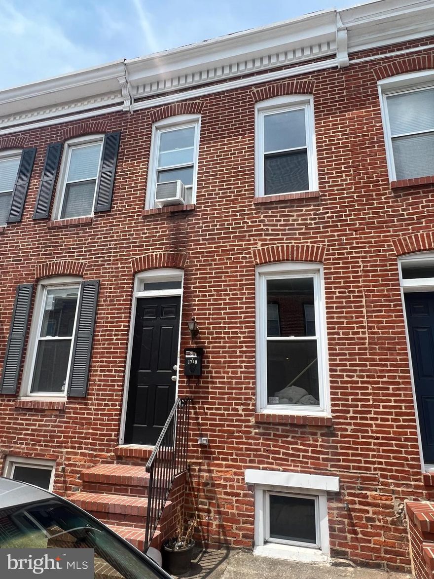 Beautiful 2 bedroom 2 and a half bathroom town home located in the heart of Federal Hill. This property has hardwood flooring, ceiling fans in bedrooms, and exposed brick walls that give the home charm. 2 car parking garage around back and a roof top desk with amazing views of Baltimore city. This home is perfect for a family or roommates. Come check it out!