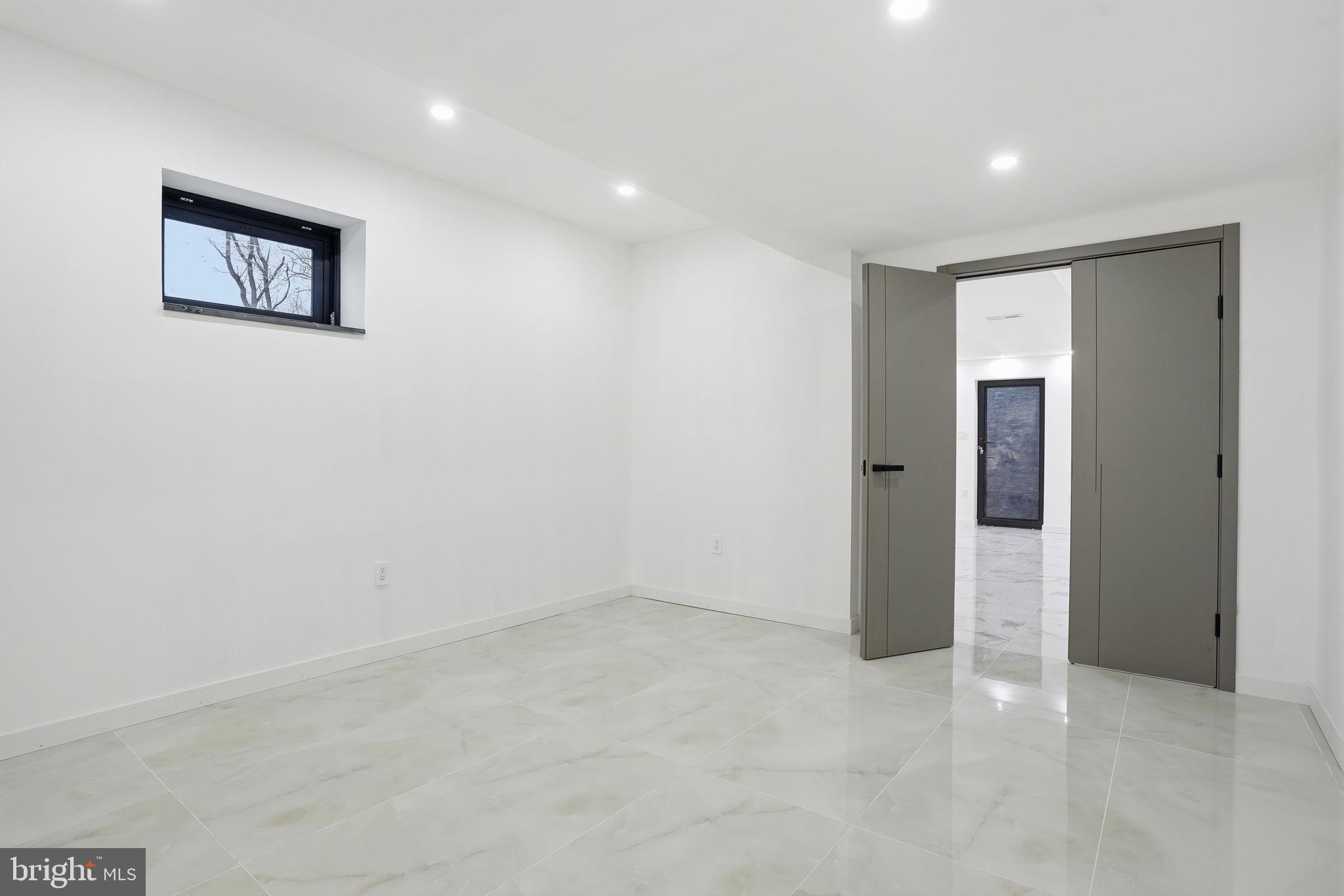 INVERNESS - Residential