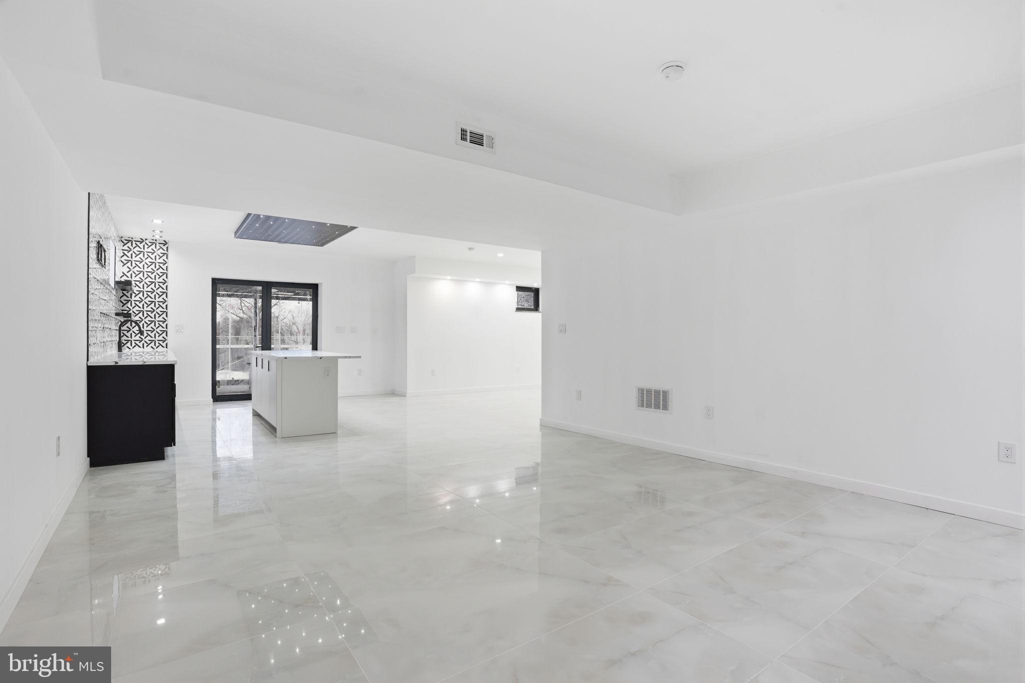 INVERNESS - Residential