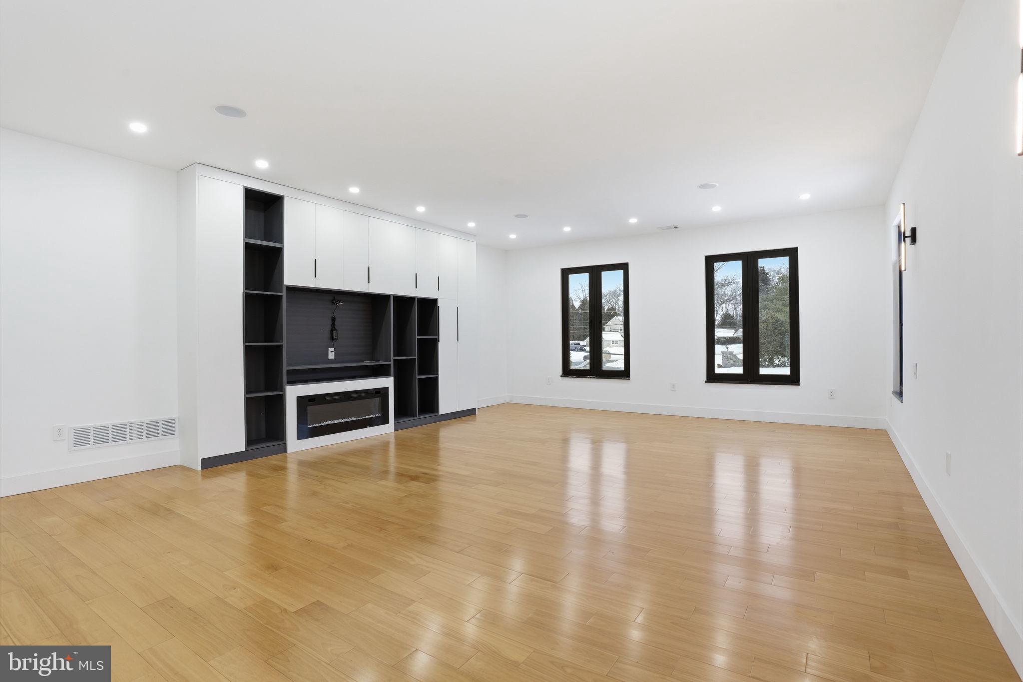 INVERNESS - Residential