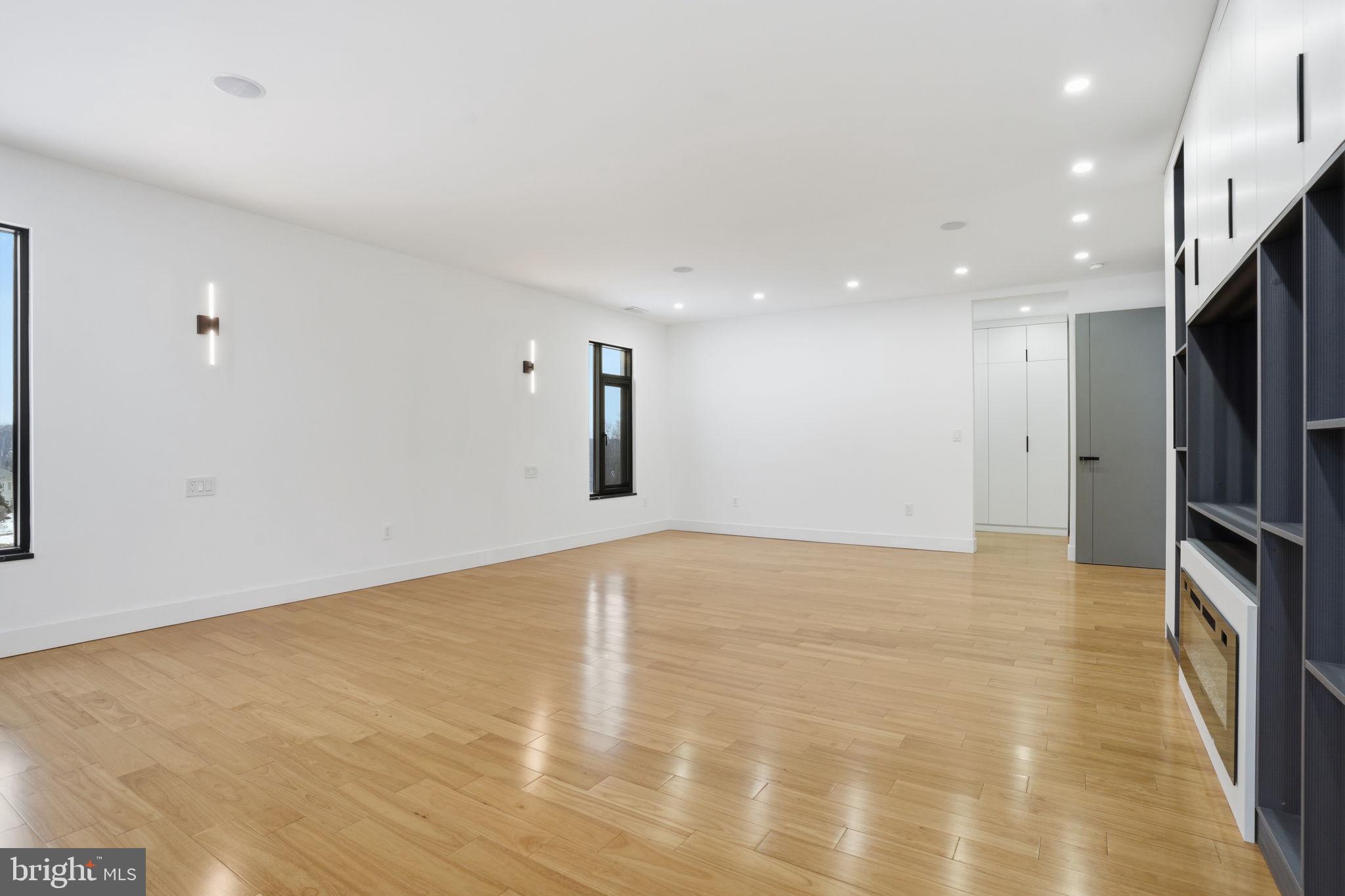 INVERNESS - Residential