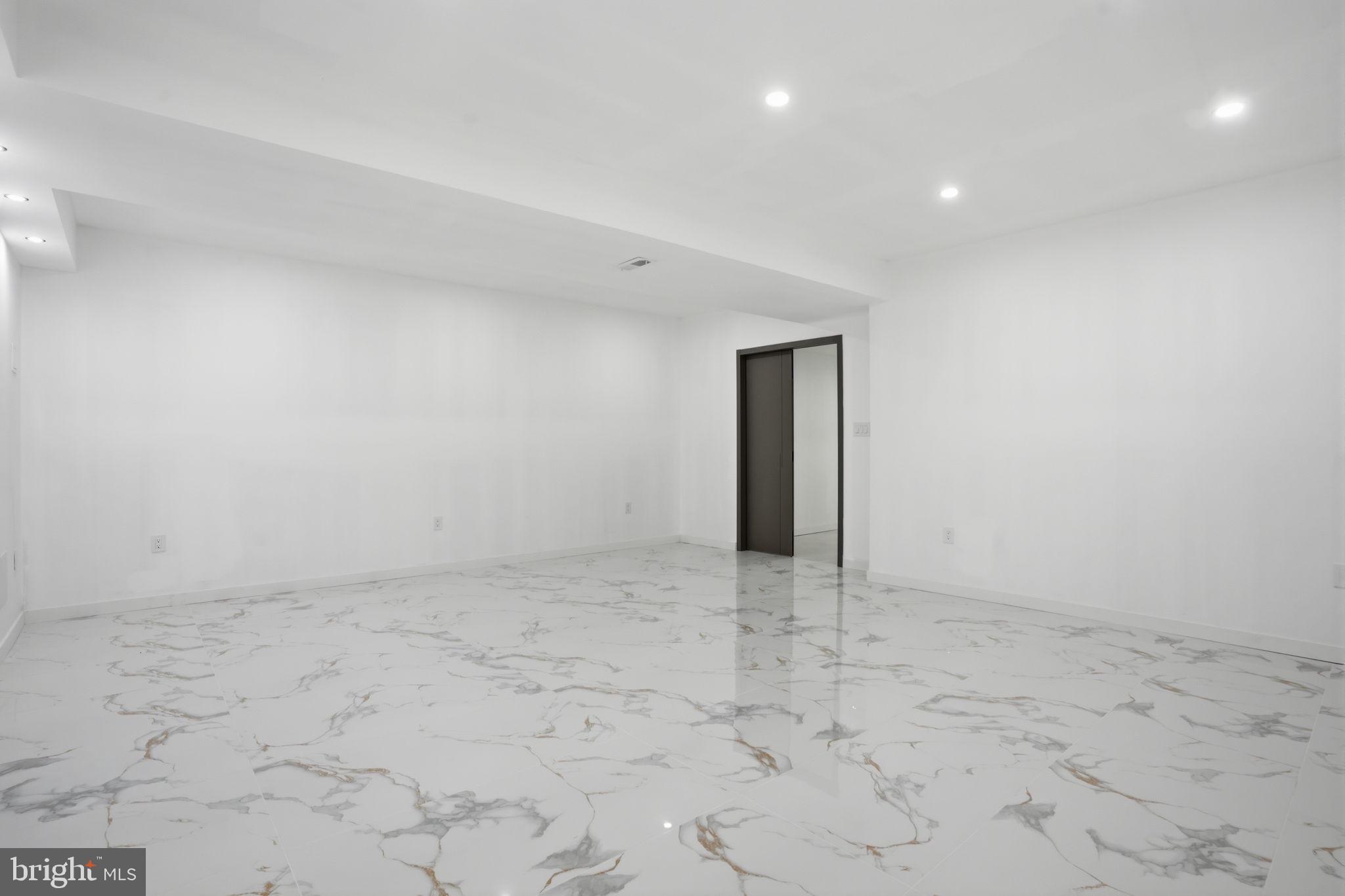 INVERNESS - Residential