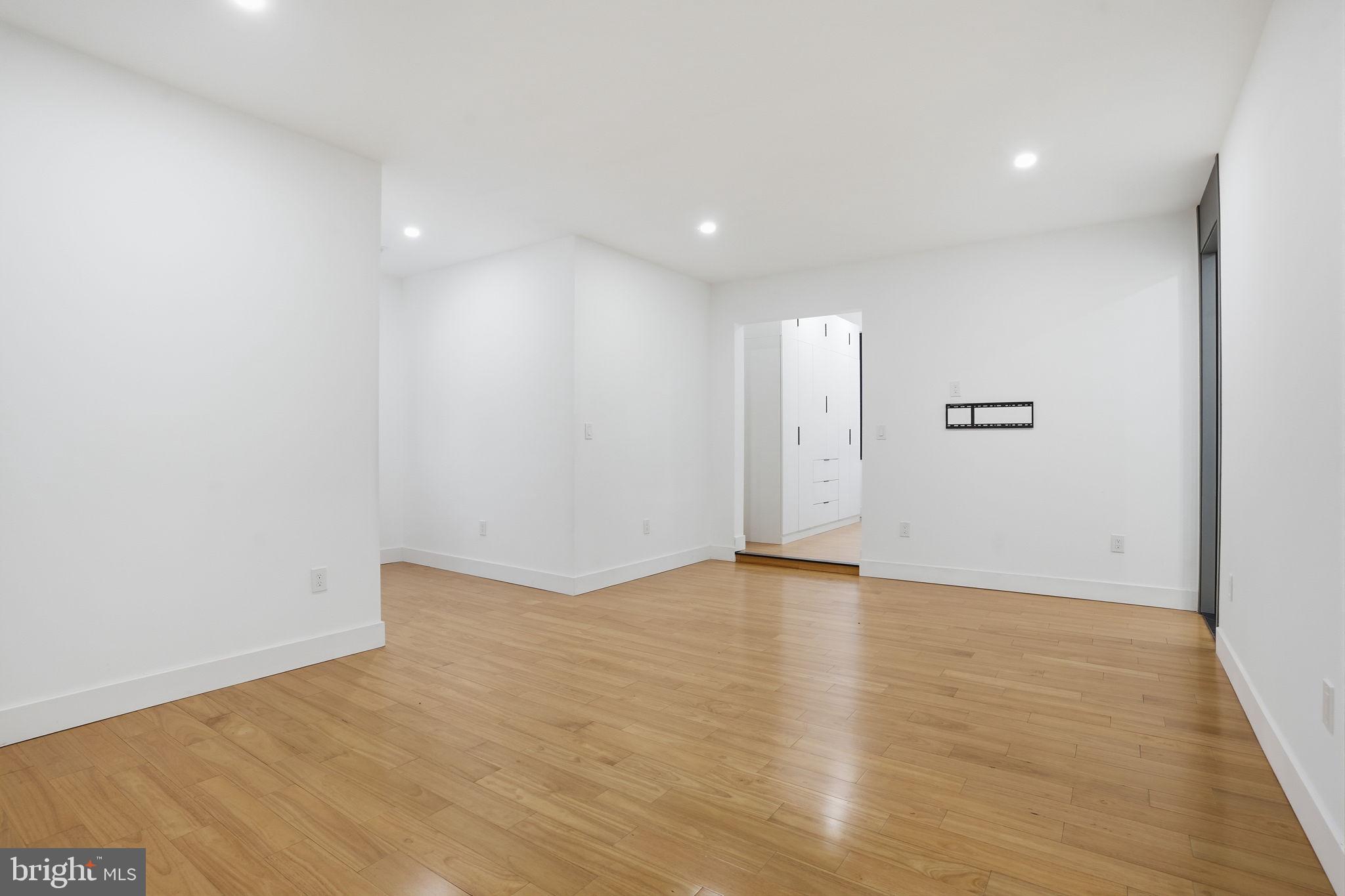 INVERNESS - Residential