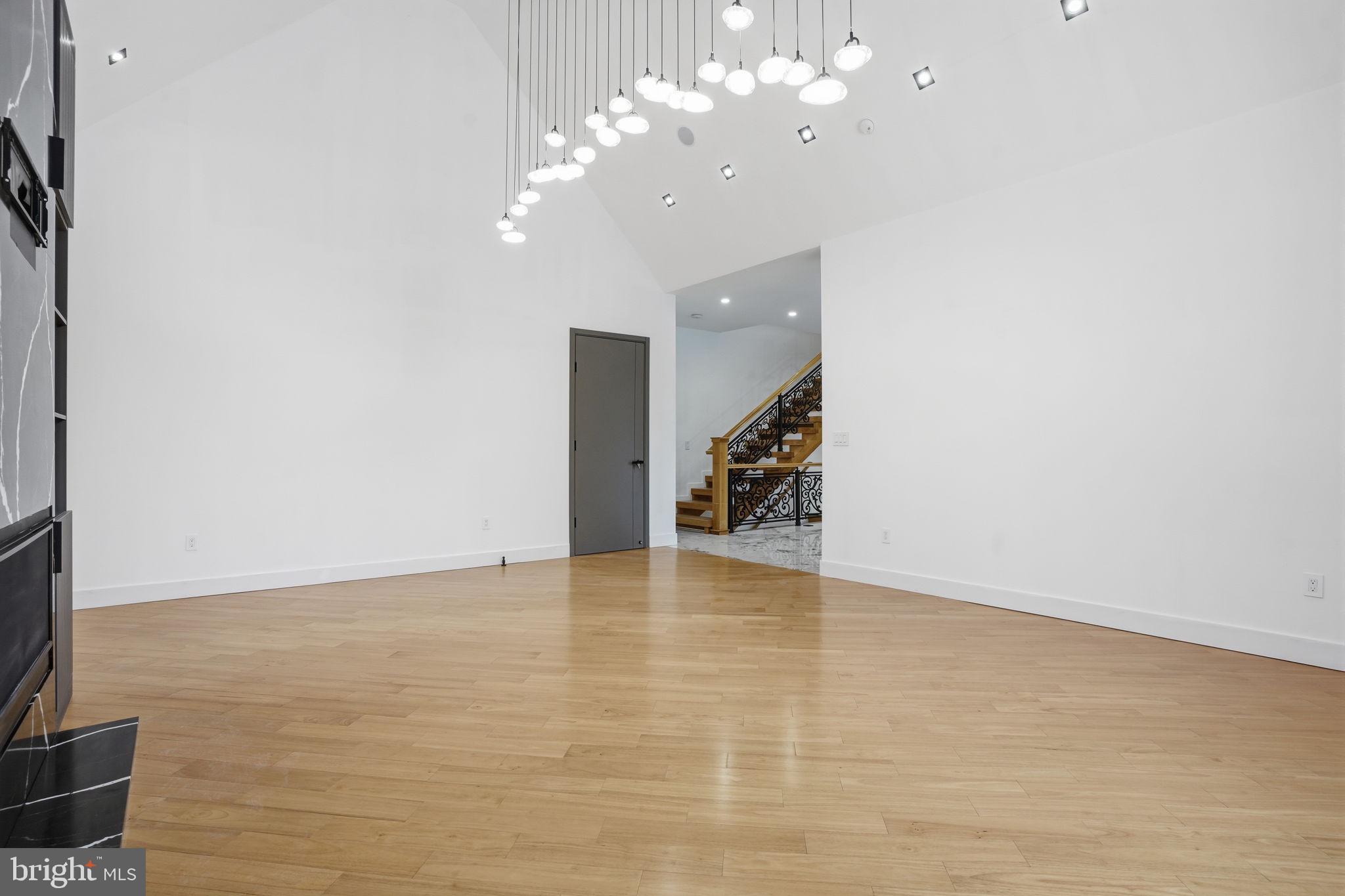 INVERNESS - Residential