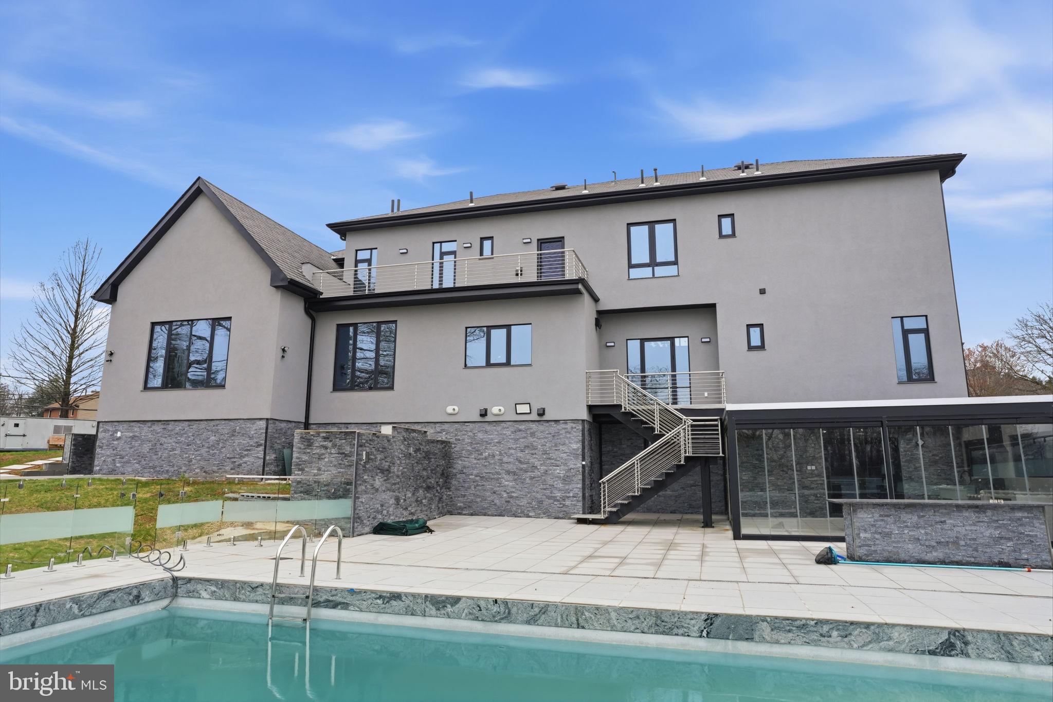 INVERNESS - Residential