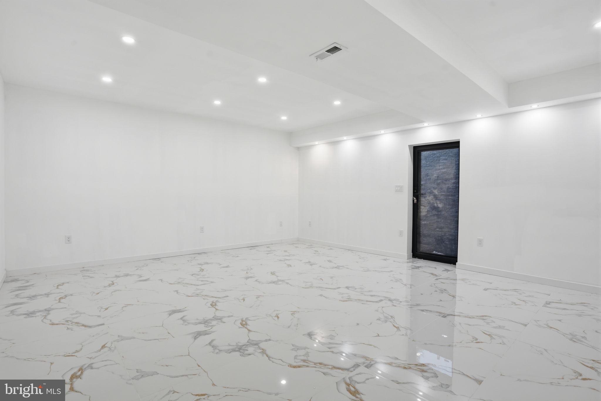 INVERNESS - Residential