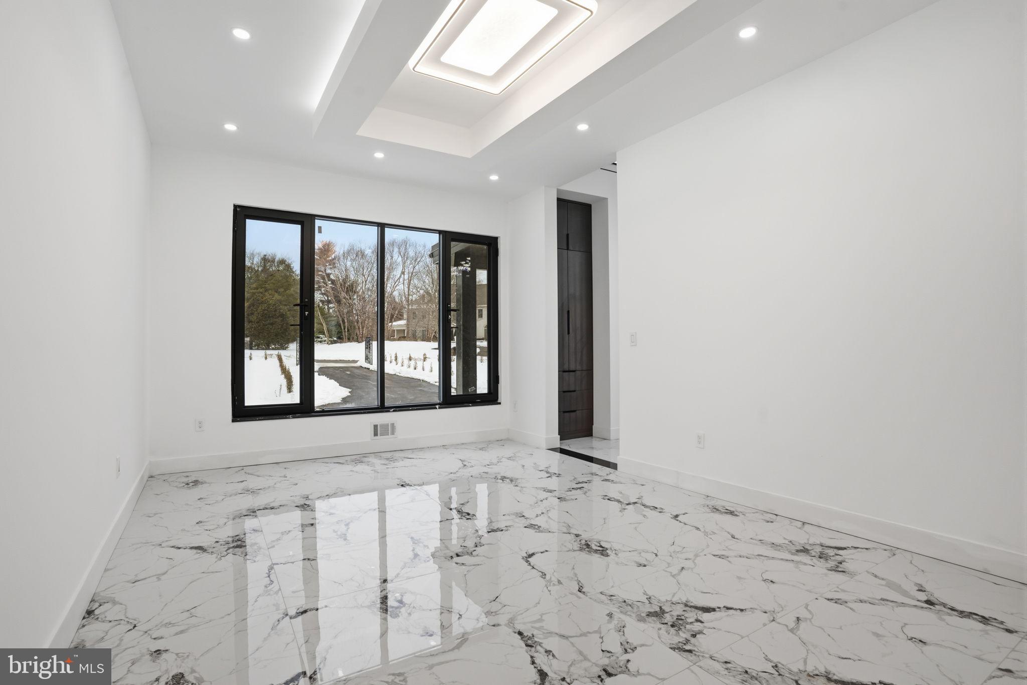 INVERNESS - Residential