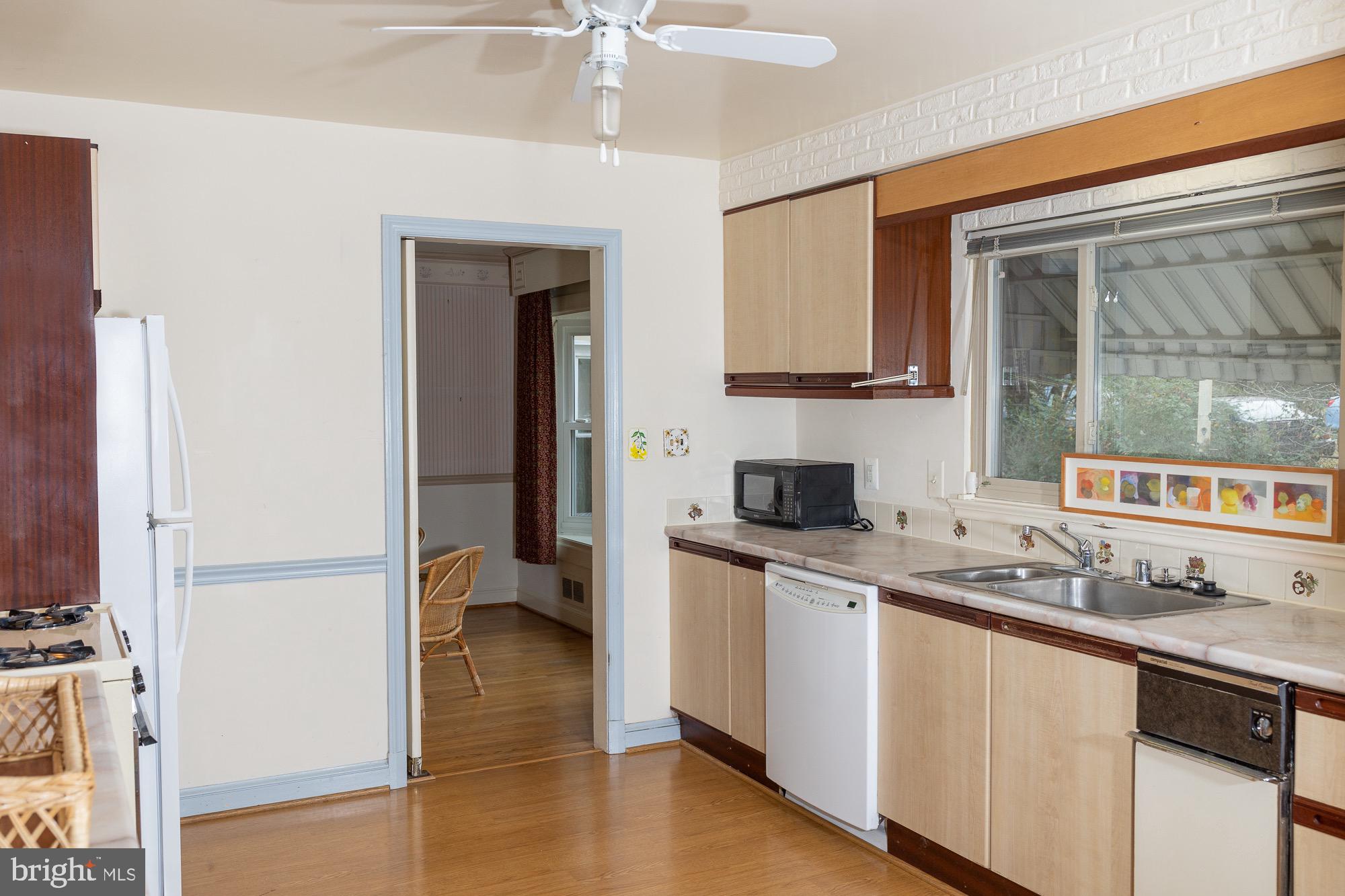 DOWDEN TERRACE - Residential