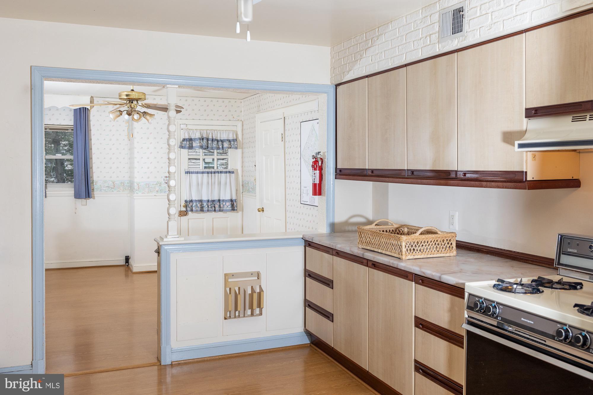 DOWDEN TERRACE - Residential