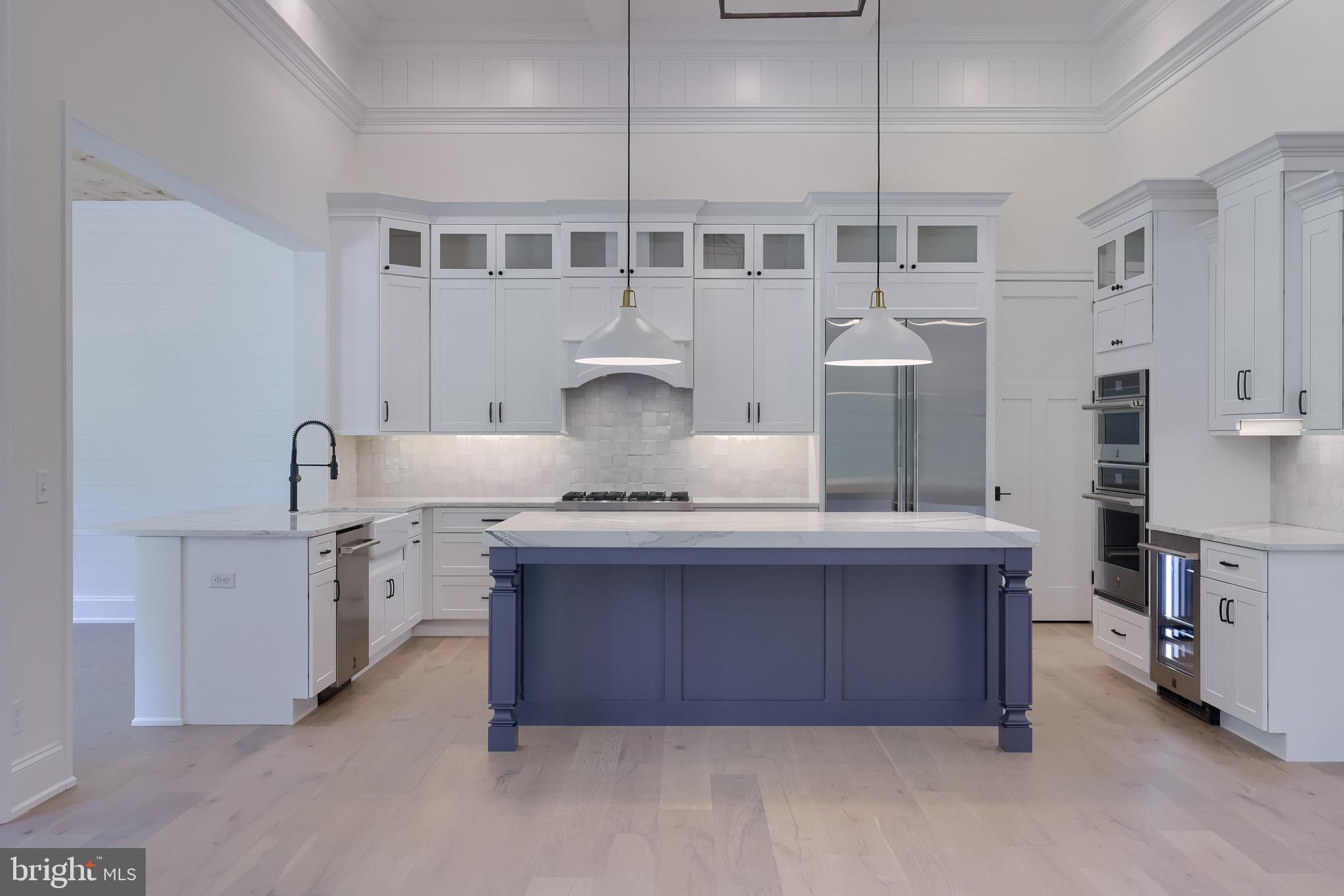 STONEHENGE ESTATES - Residential