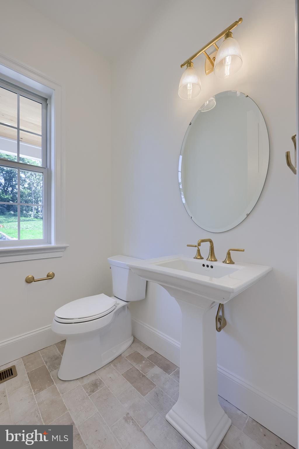 STONEHENGE ESTATES - Residential