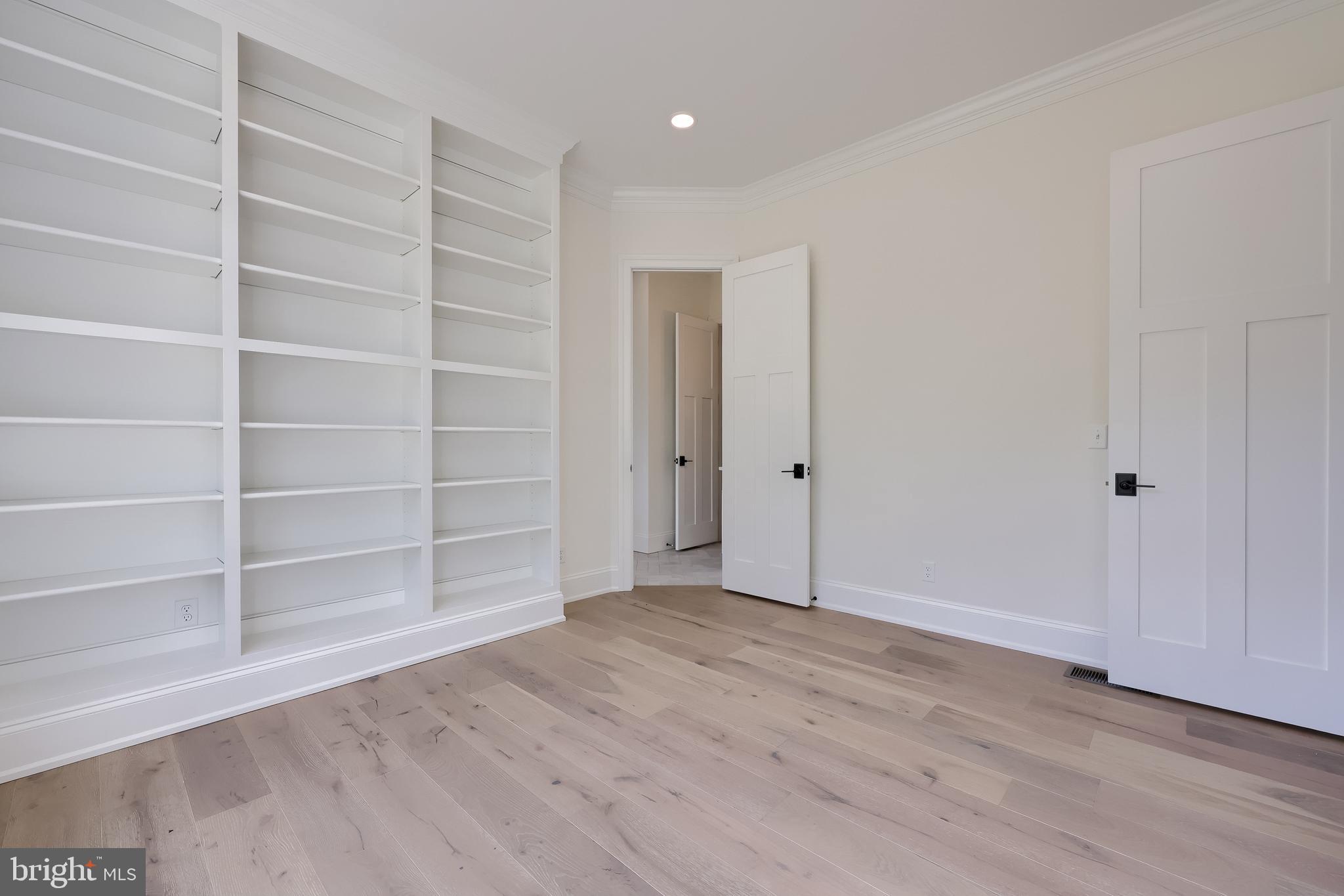 STONEHENGE ESTATES - Residential