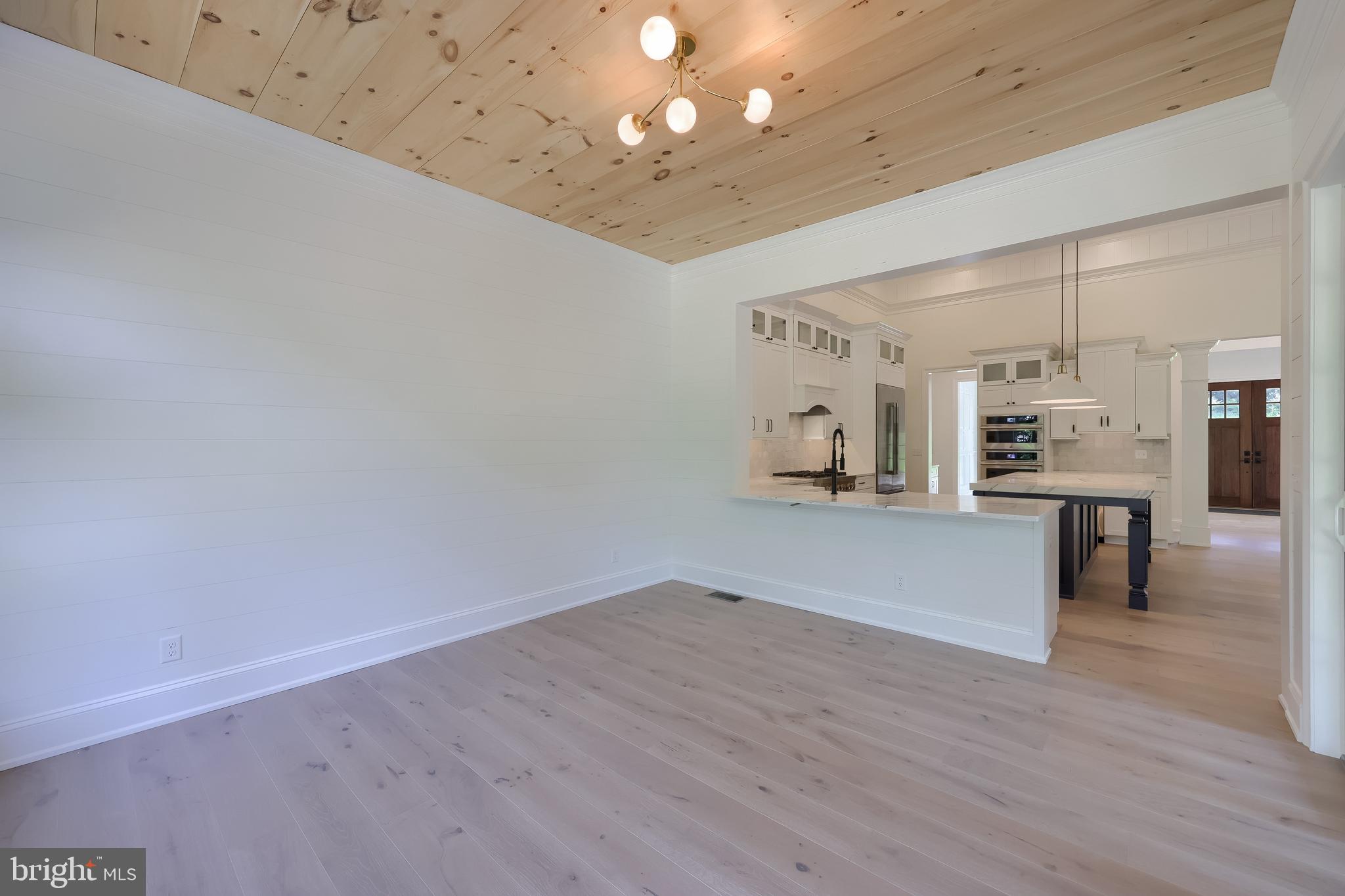 STONEHENGE ESTATES - Residential