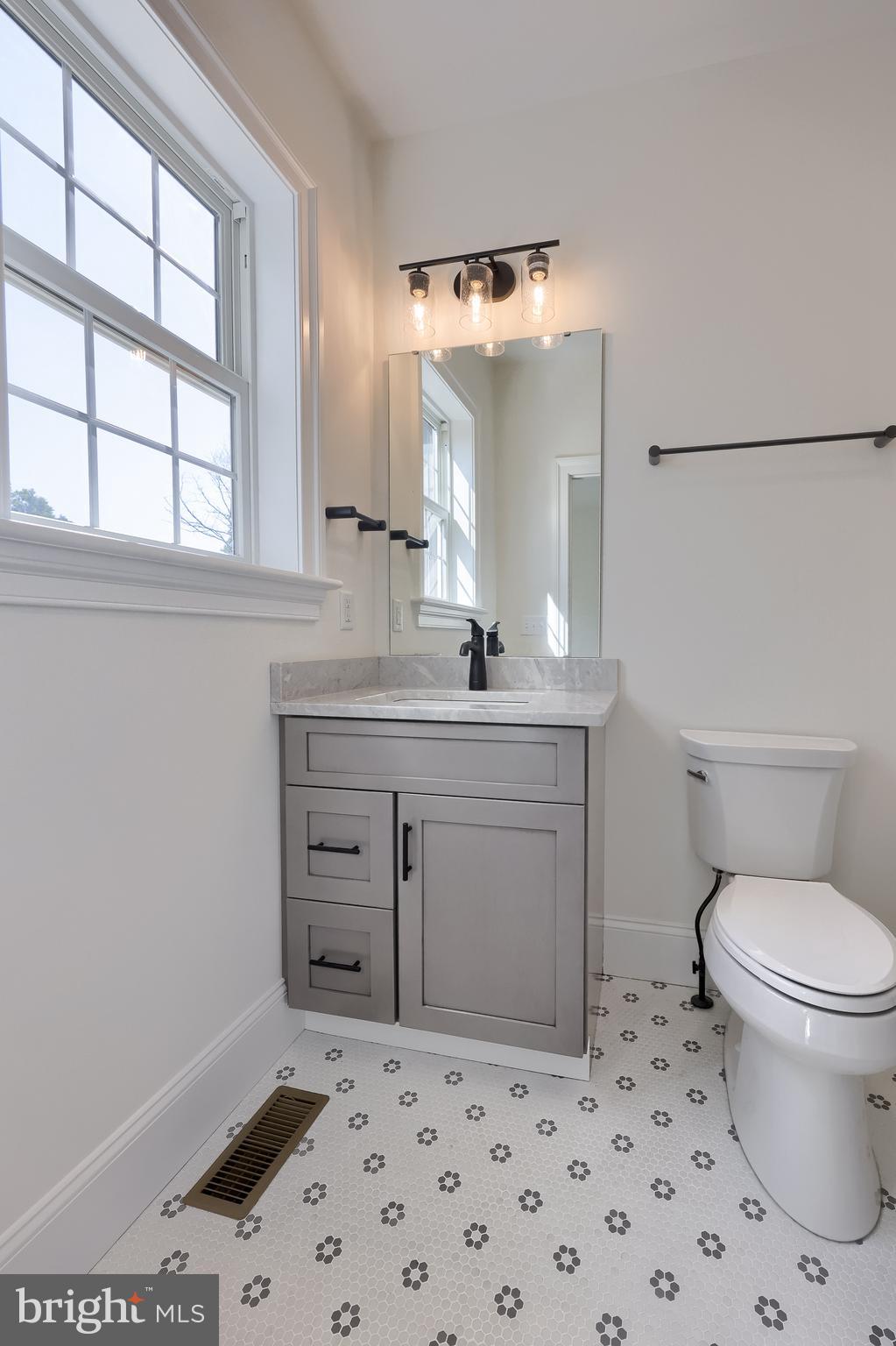 STONEHENGE ESTATES - Residential