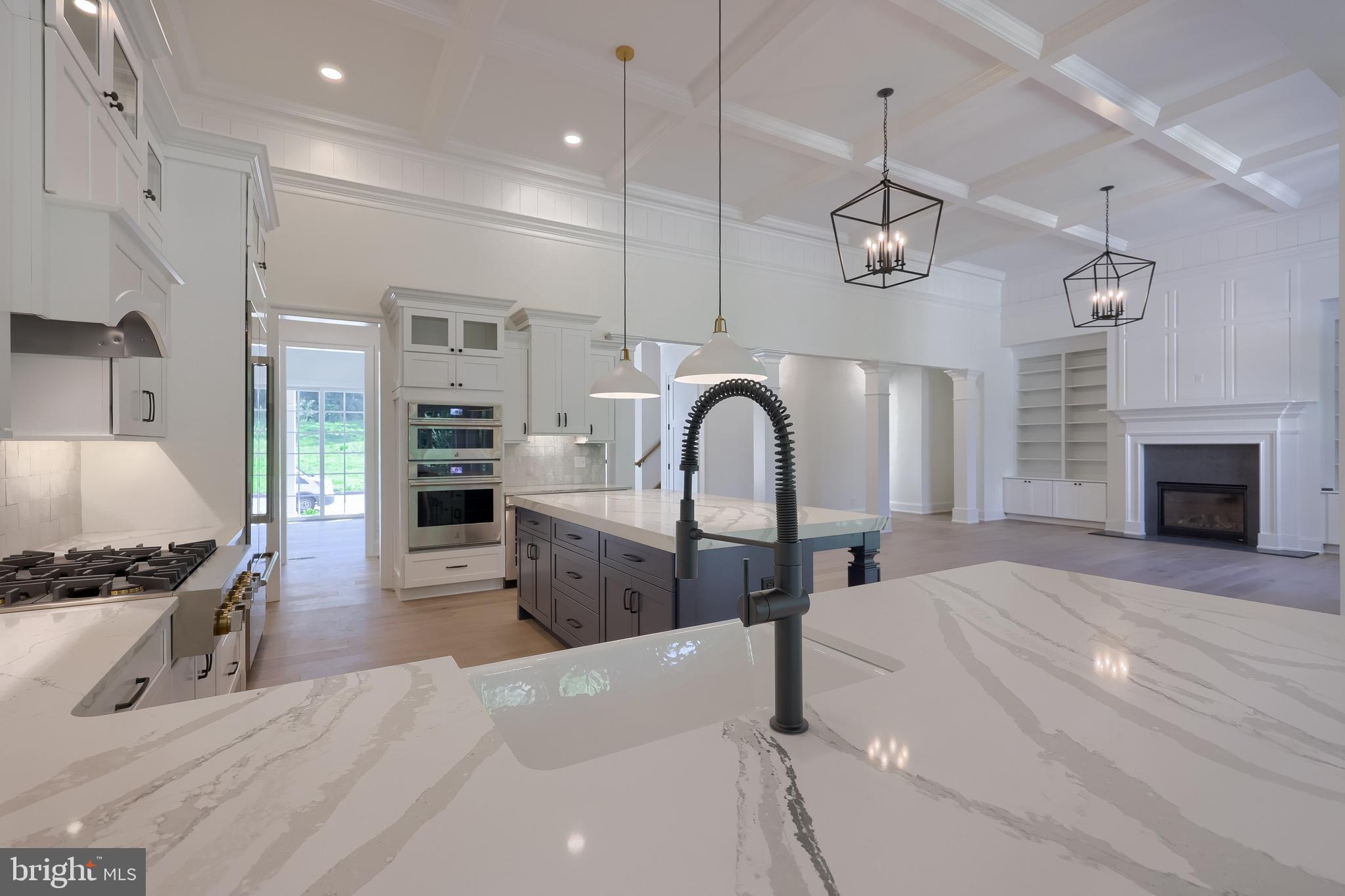 STONEHENGE ESTATES - Residential