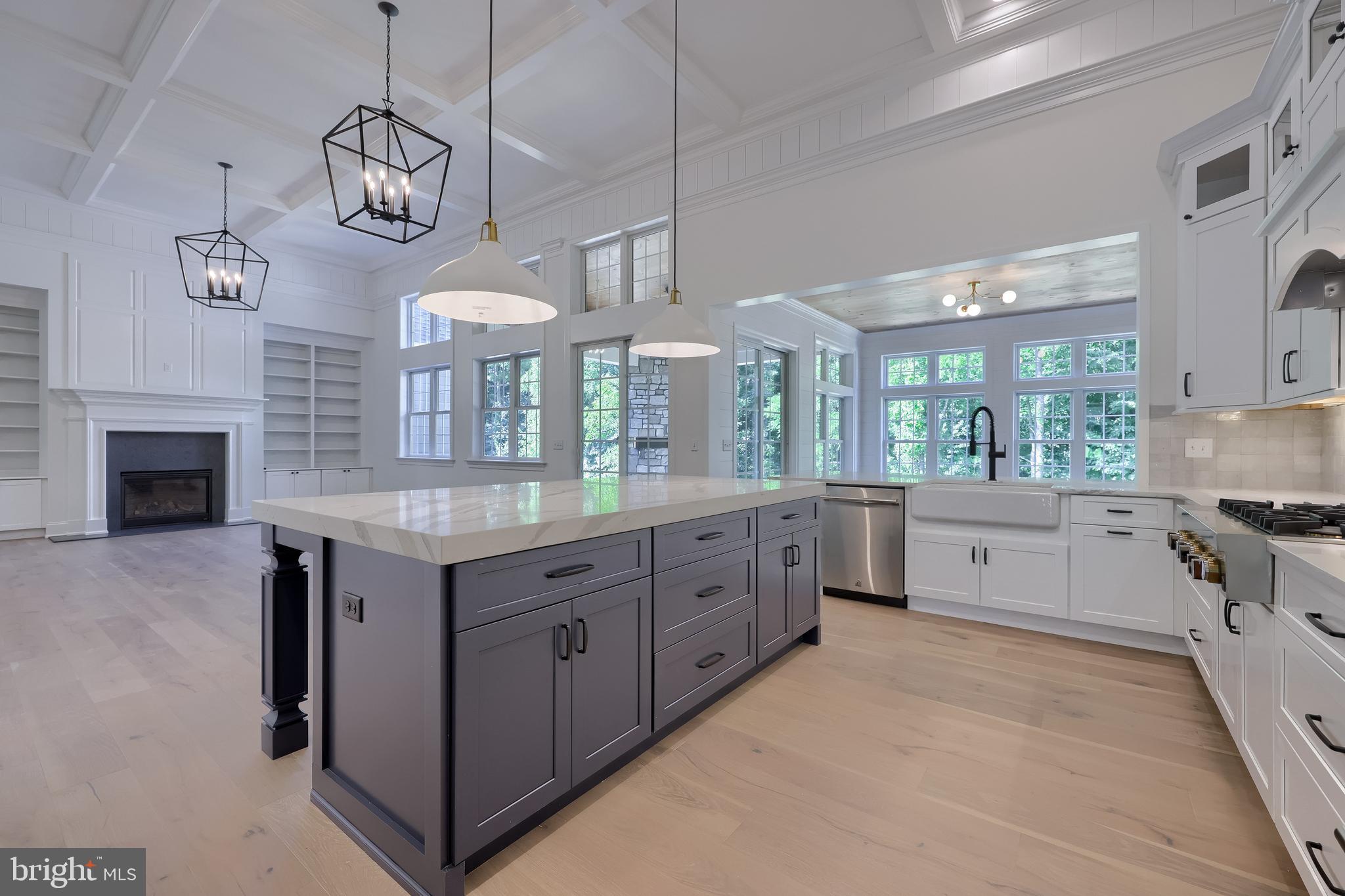 STONEHENGE ESTATES - Residential