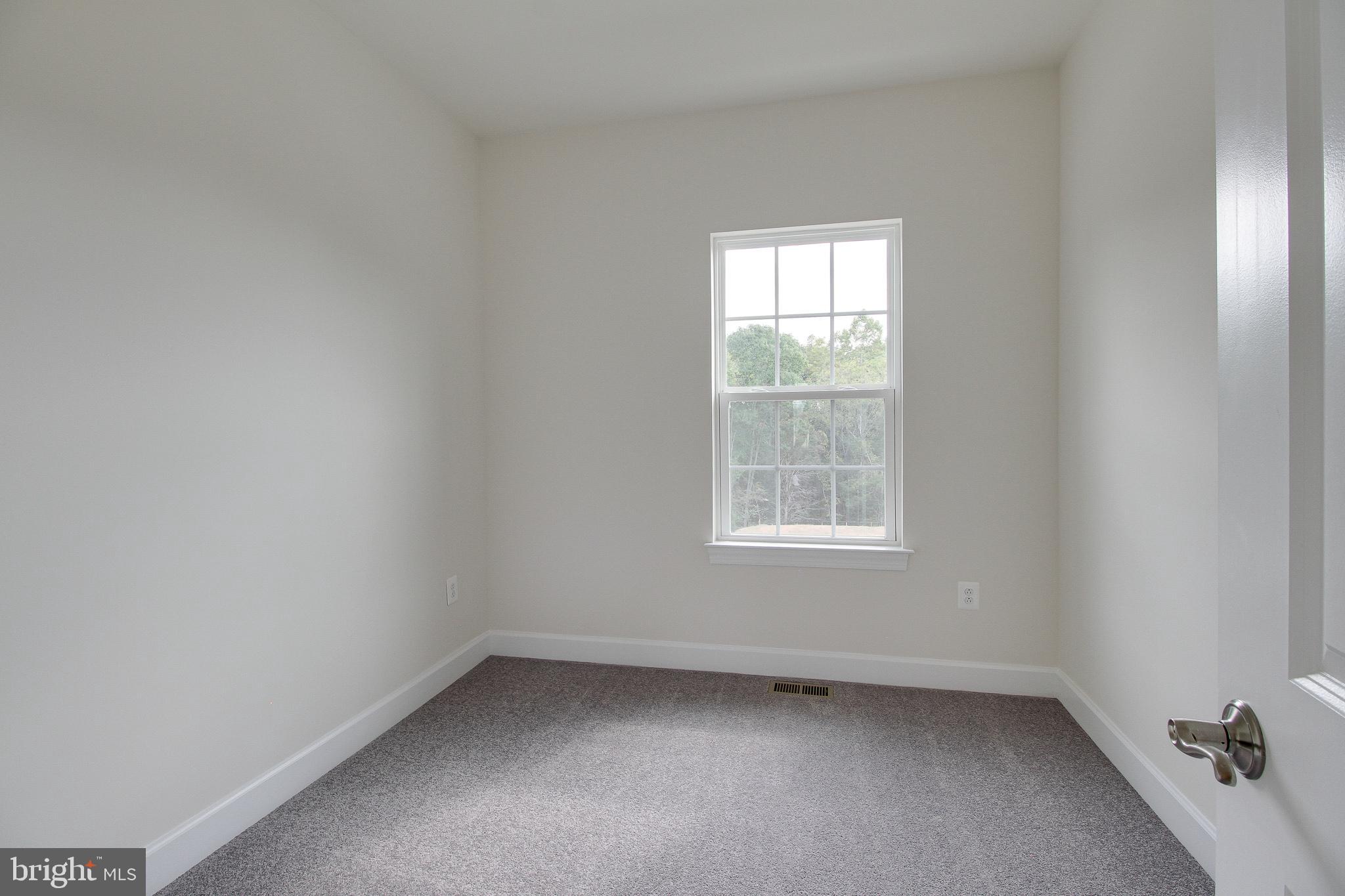 HAYMARKET CROSSING - Residential Lease