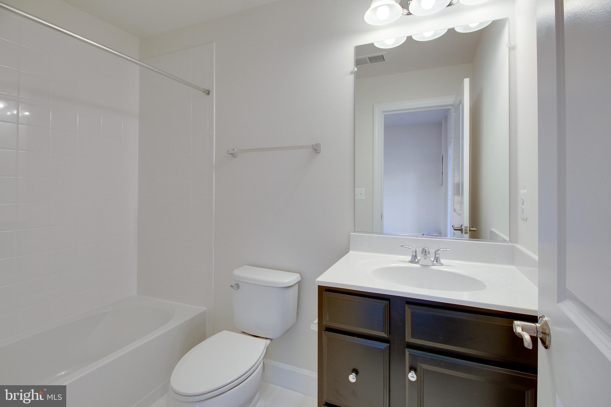 HAYMARKET CROSSING - Residential Lease