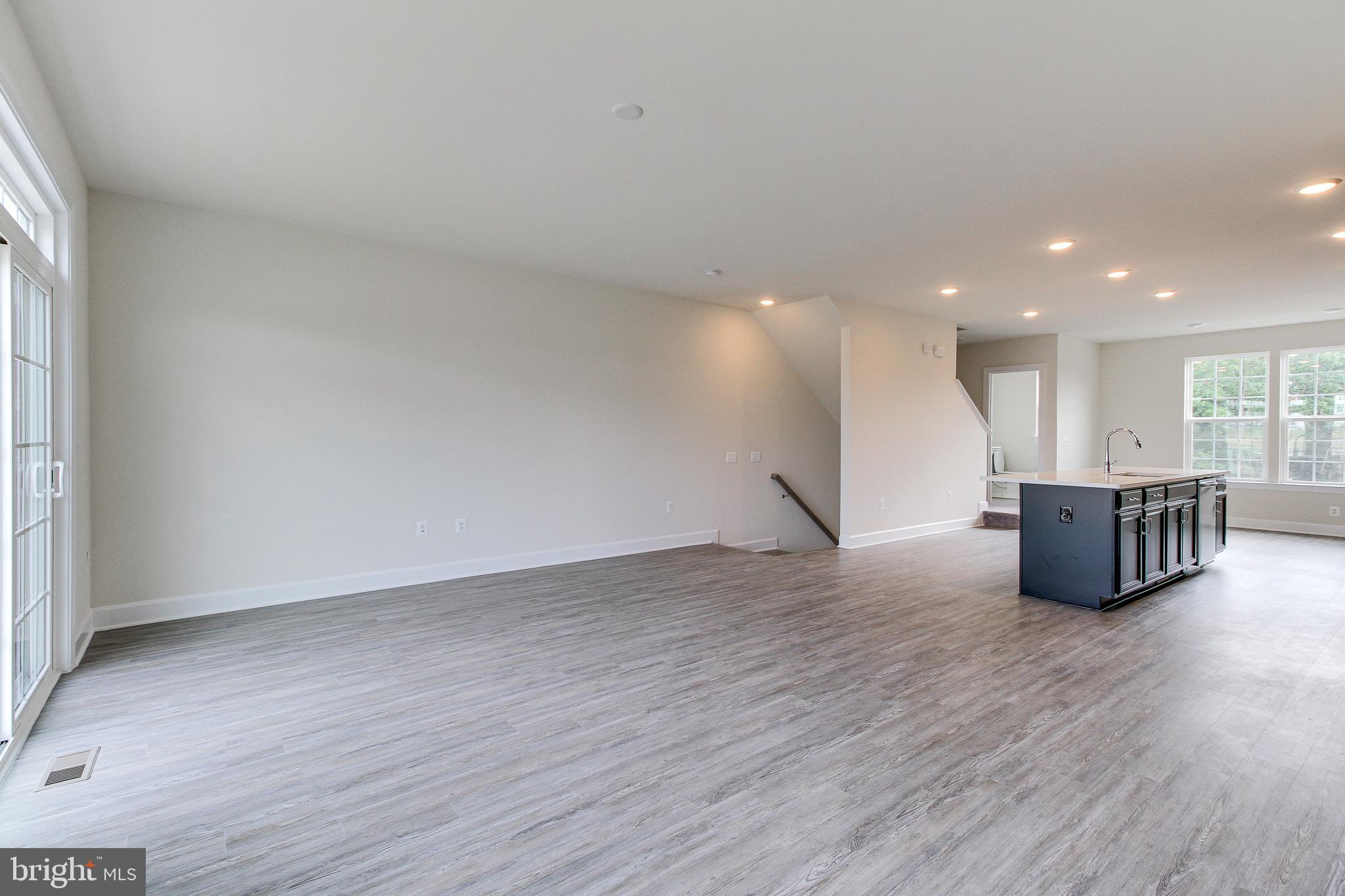 HAYMARKET CROSSING - Residential Lease