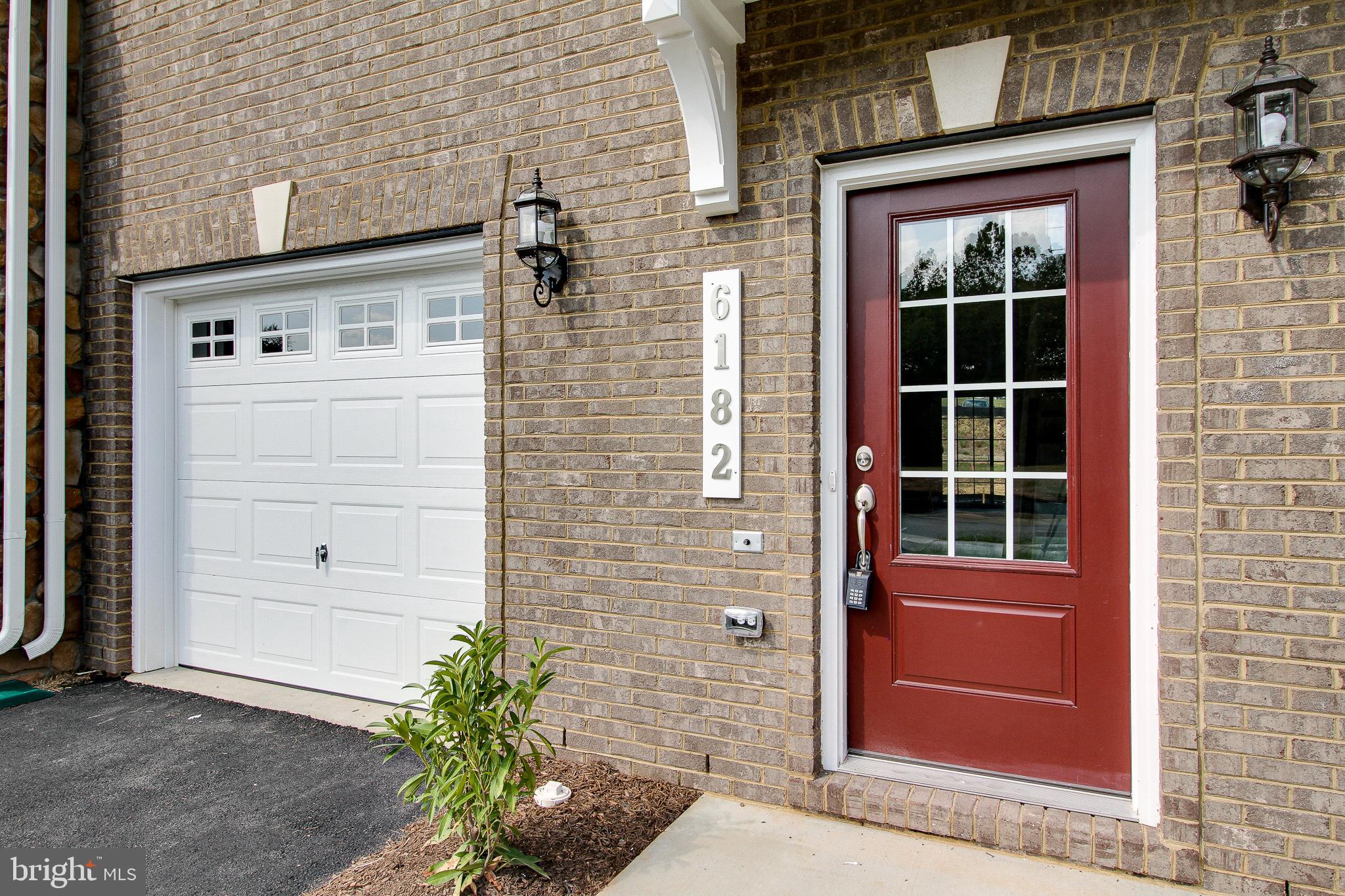 HAYMARKET CROSSING - Residential Lease