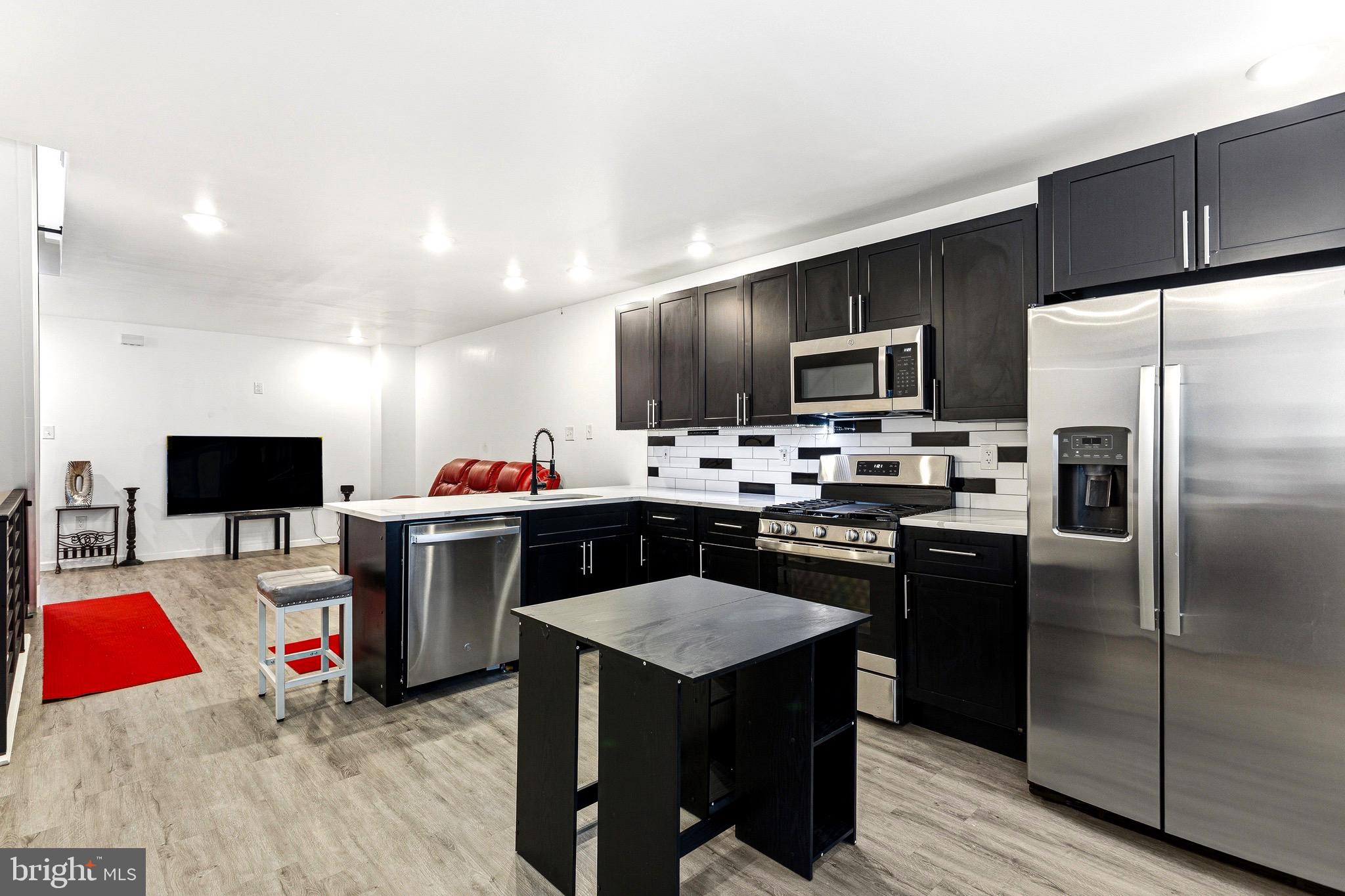 COBBS CREEK - Residential