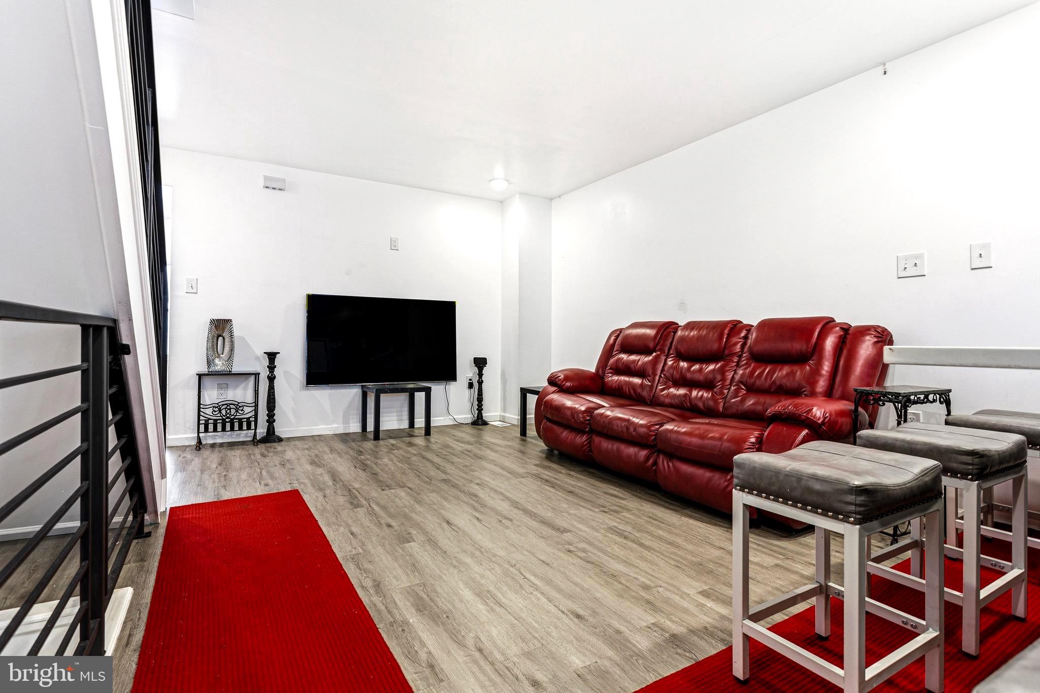 COBBS CREEK - Residential