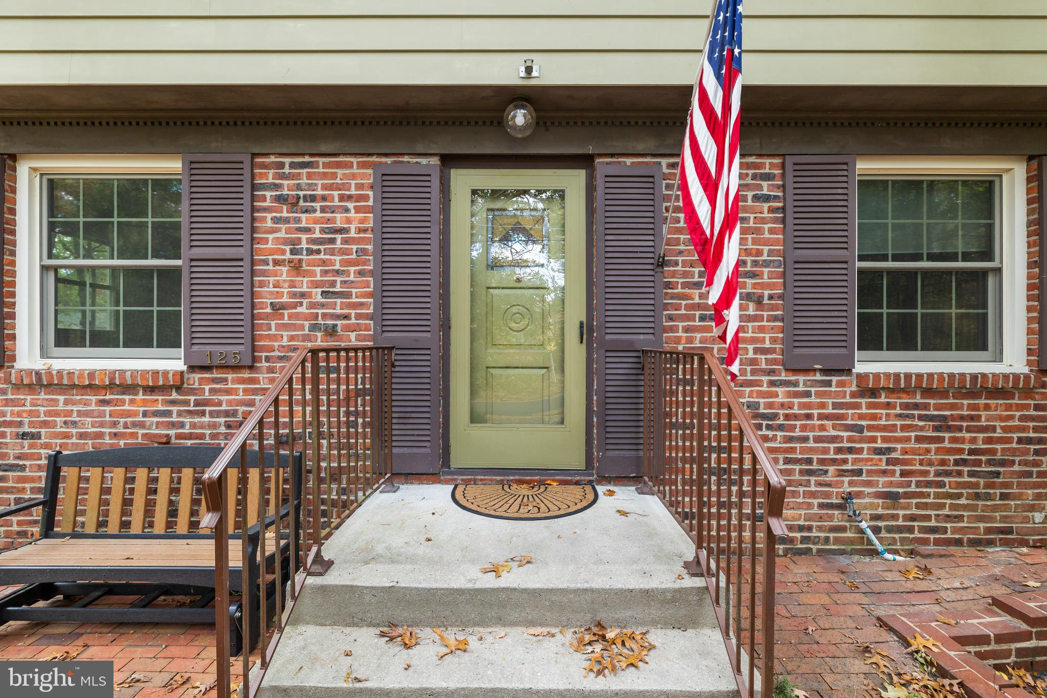 125 SITTING BULL TRAIL